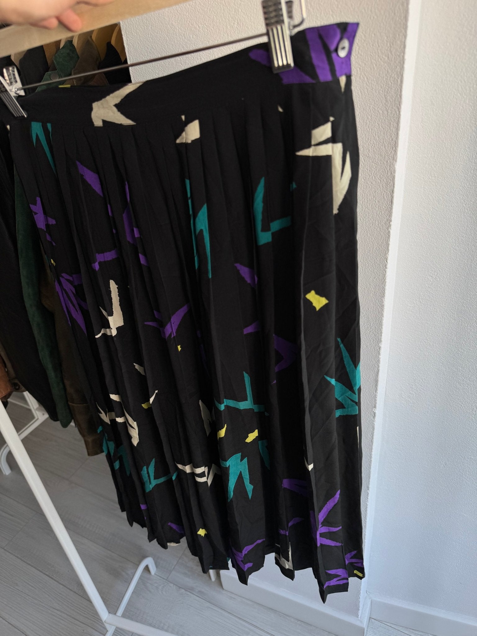 🖤 Fustă Vintage Black Printed din Mătase - IT 46 (L Damă) – Made in Italy - anbracaminte