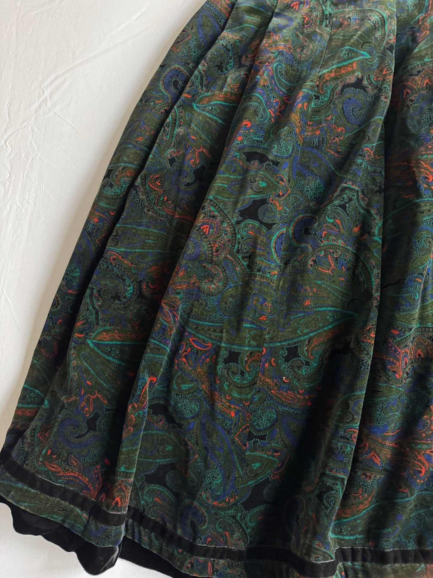 🧵 Fustă Vintage Catifea / Paisley Print / Riri Zipper (Mărime Aproximativă S - M) - anbracaminte