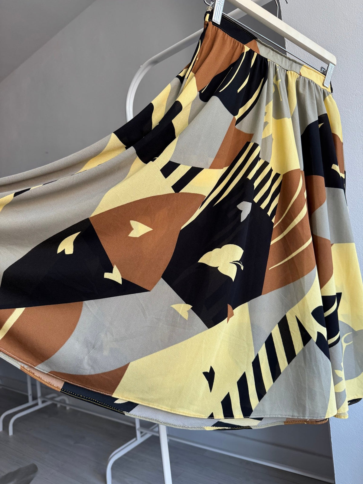 ☀️ Fustă Vintage cu Print – EU 38 Damă (S/M) - anbracaminte