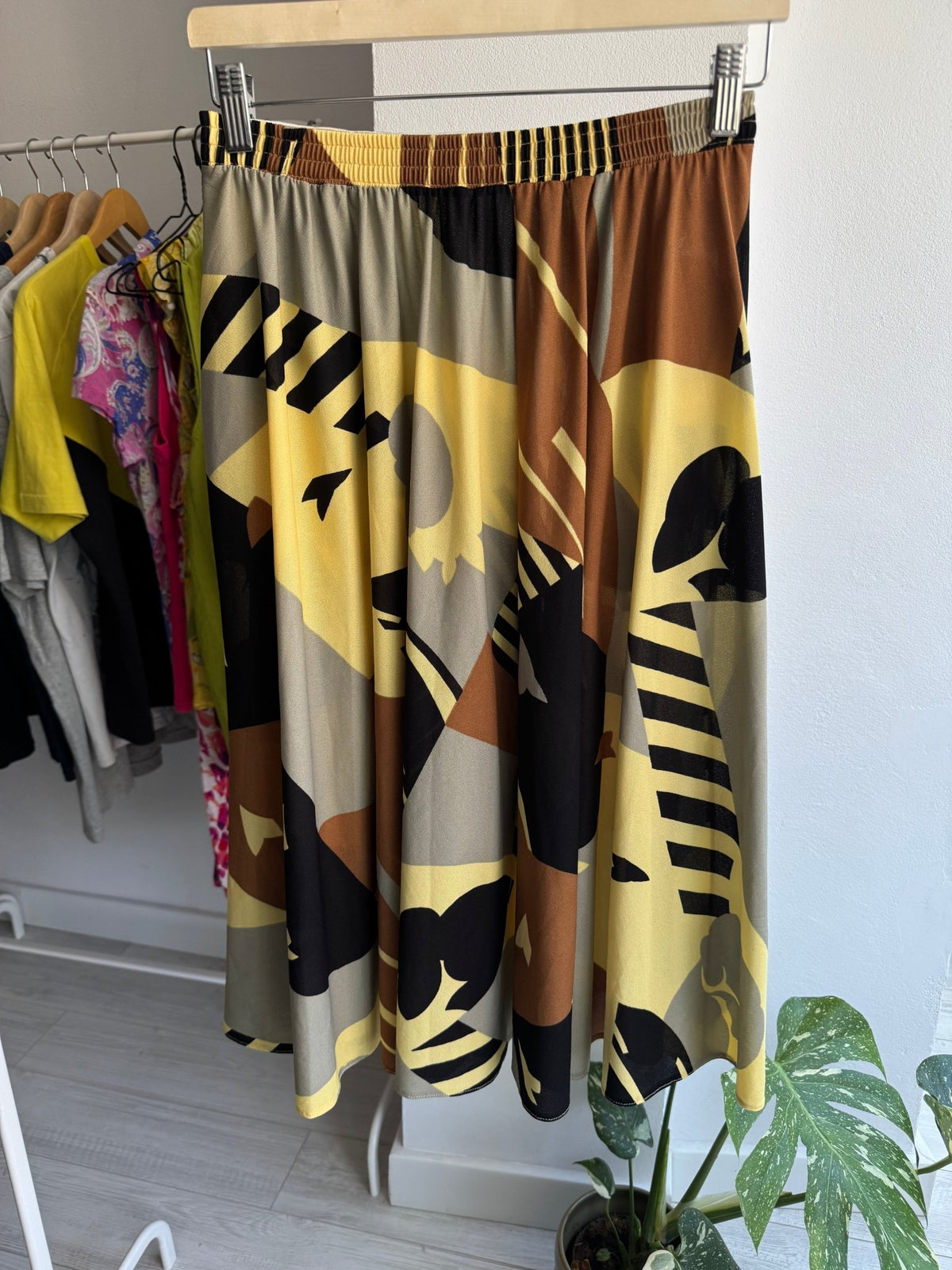☀️ Fustă Vintage cu Print – EU 38 Damă (S/M) - anbracaminte