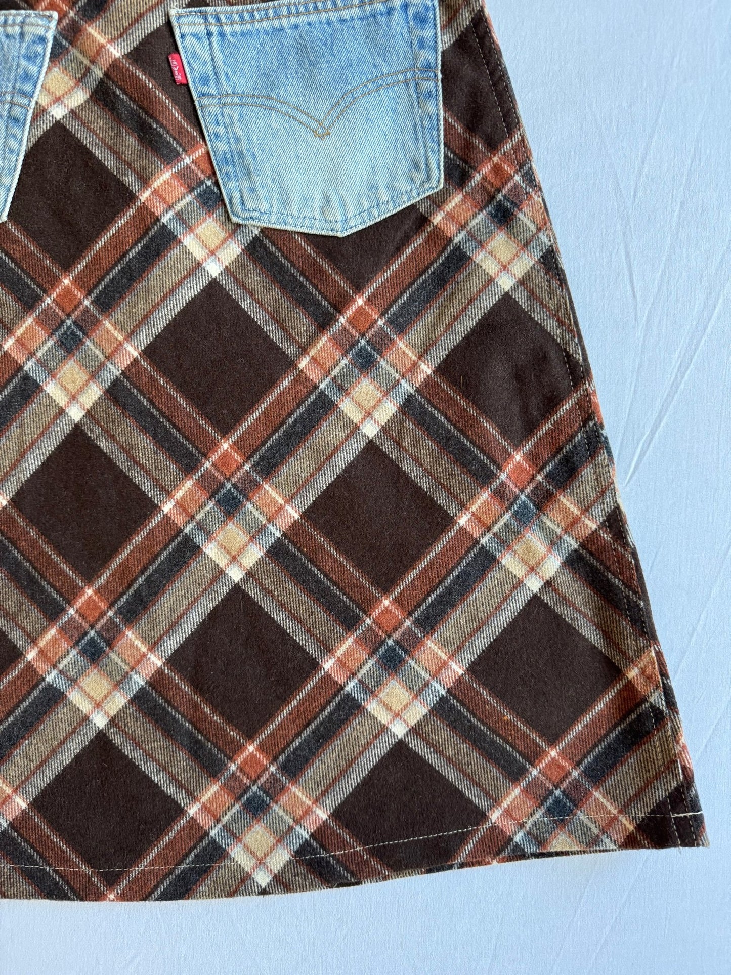 👖 🐑 Fustă Vintage din Lână Tartan + Reworked Levi’s – S/M - anbracaminte