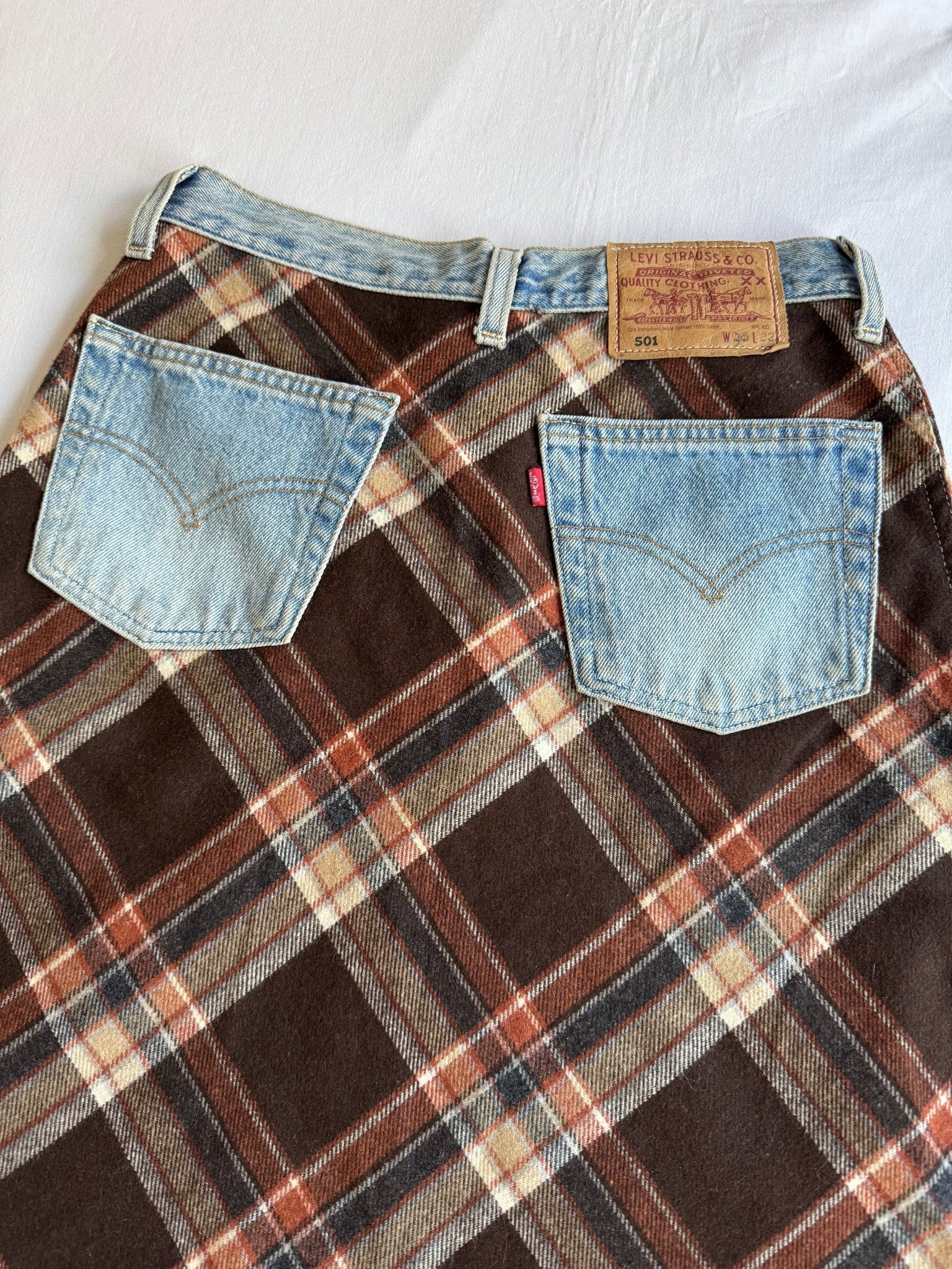 👖 🐑 Fustă Vintage din Lână Tartan + Reworked Levi’s – S/M - anbracaminte
