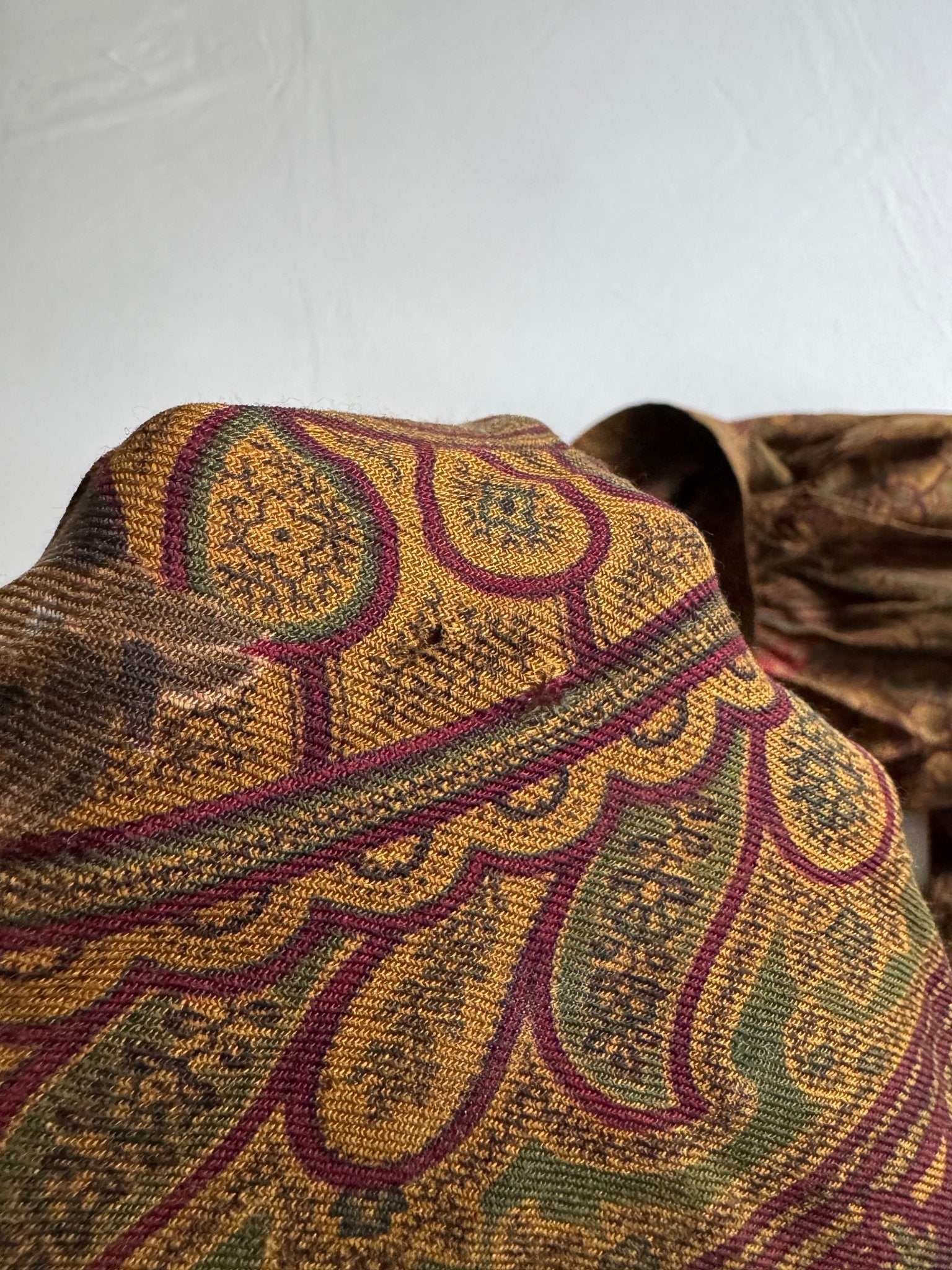 👗 Fustă Vintage Escada din Lână Virgină & Mătase cu Imprimeu Paisley și Cai – EU 36 (S Femei) - anbracaminte