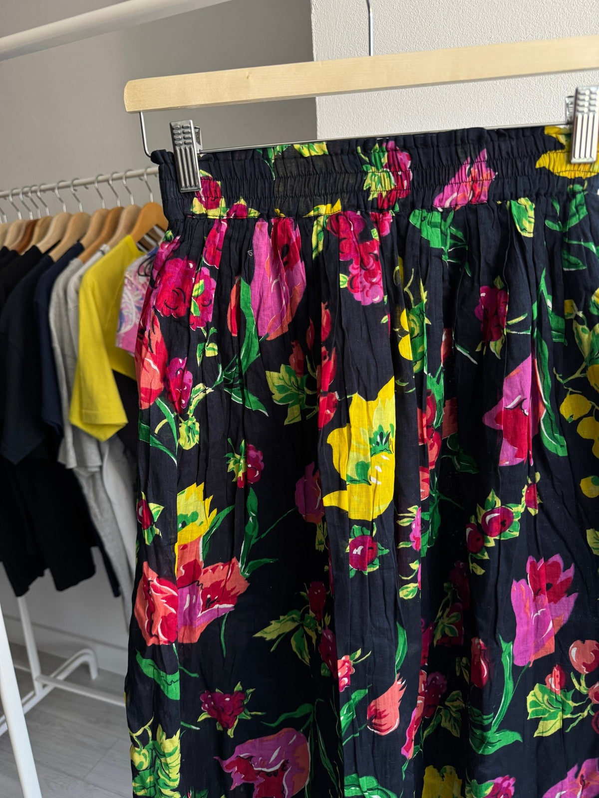 🌷 Fustă Vintage Floral cu Print – EU 40 Damă (M/L) - anbracaminte