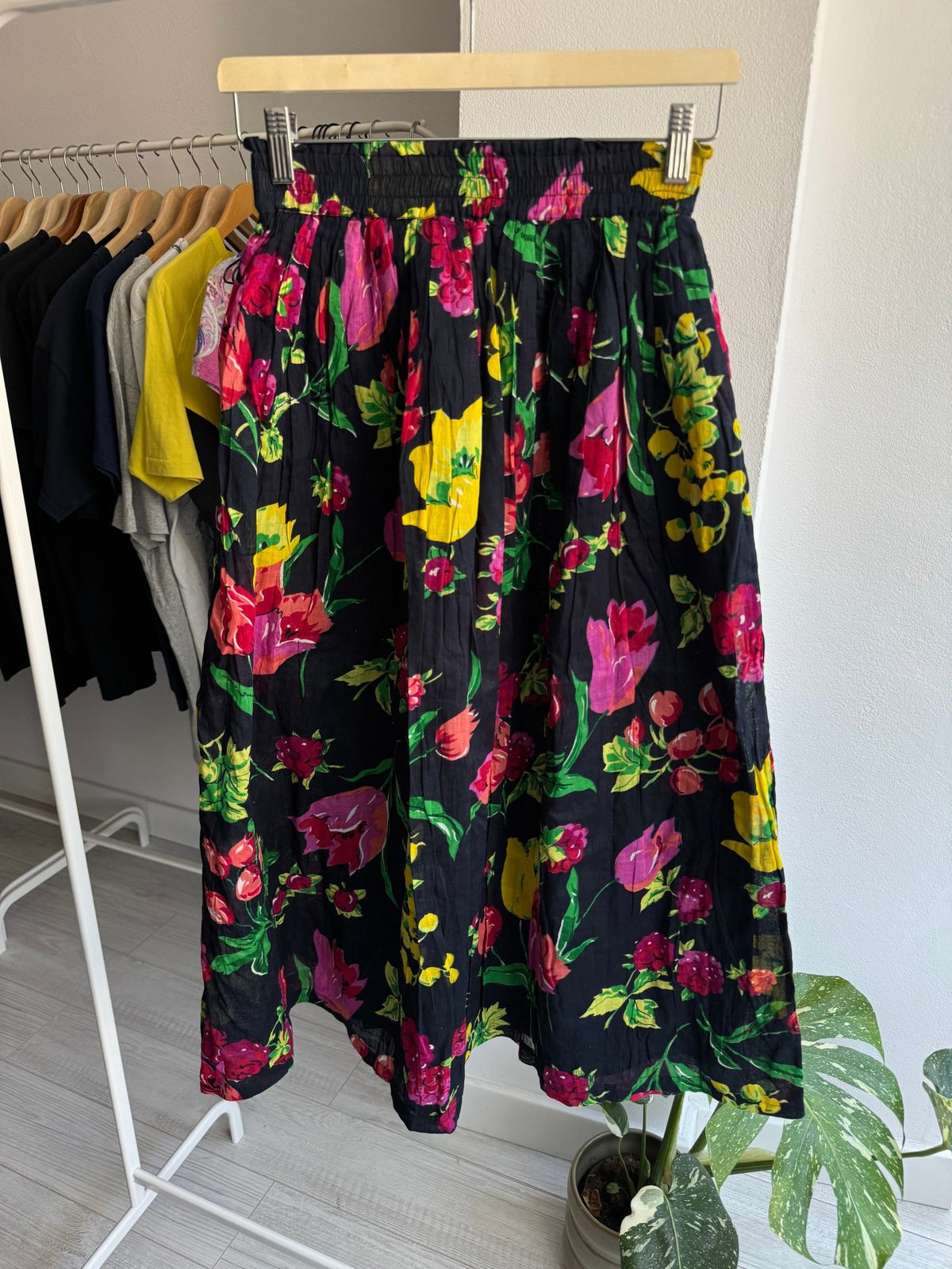 🌷 Fustă Vintage Floral cu Print – EU 40 Damă (M/L) - anbracaminte