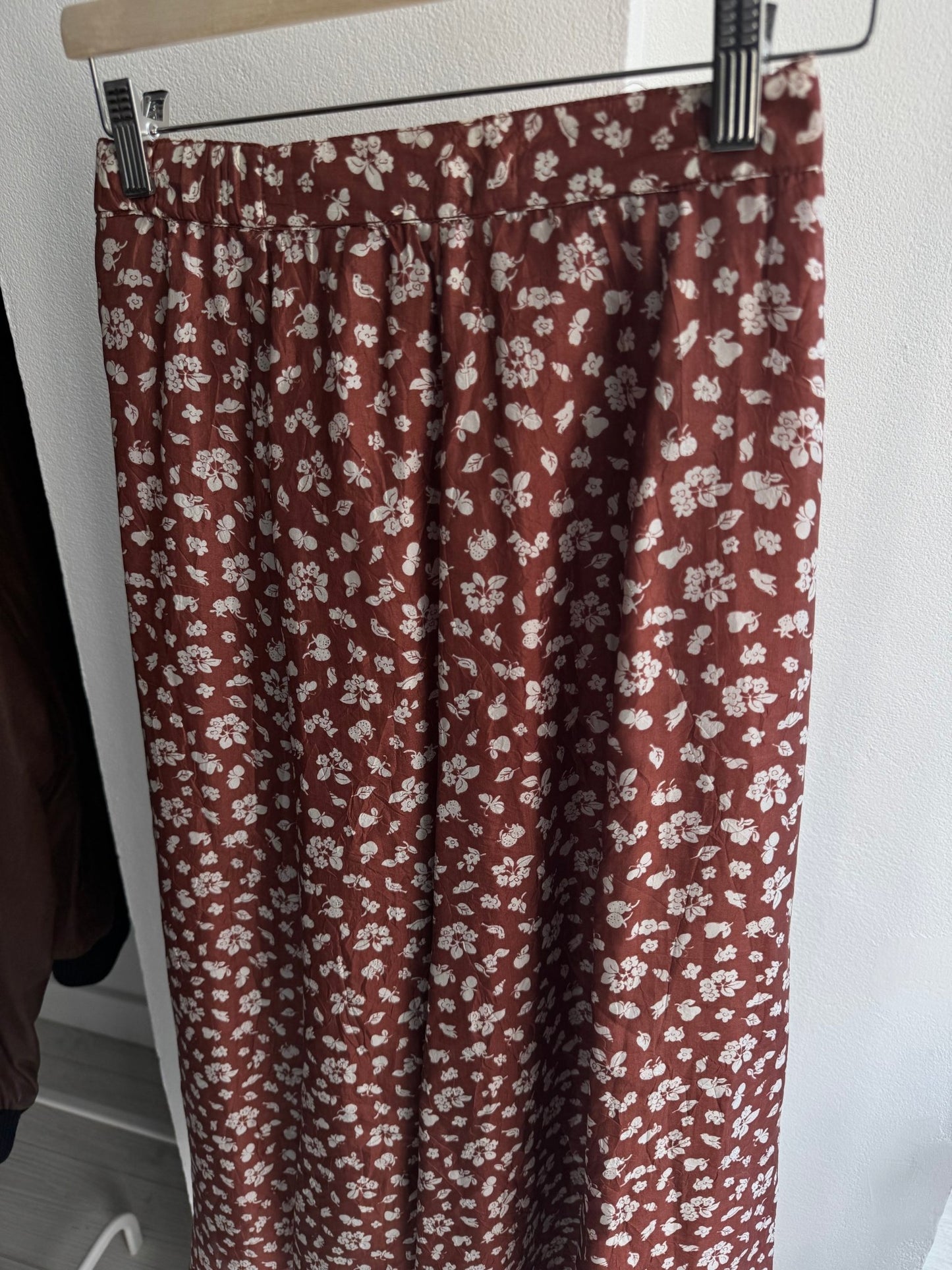 🌸 Fustă Vintage Floral din Mătase – IT 44 (M Damă) – Made in Italy - anbracaminte