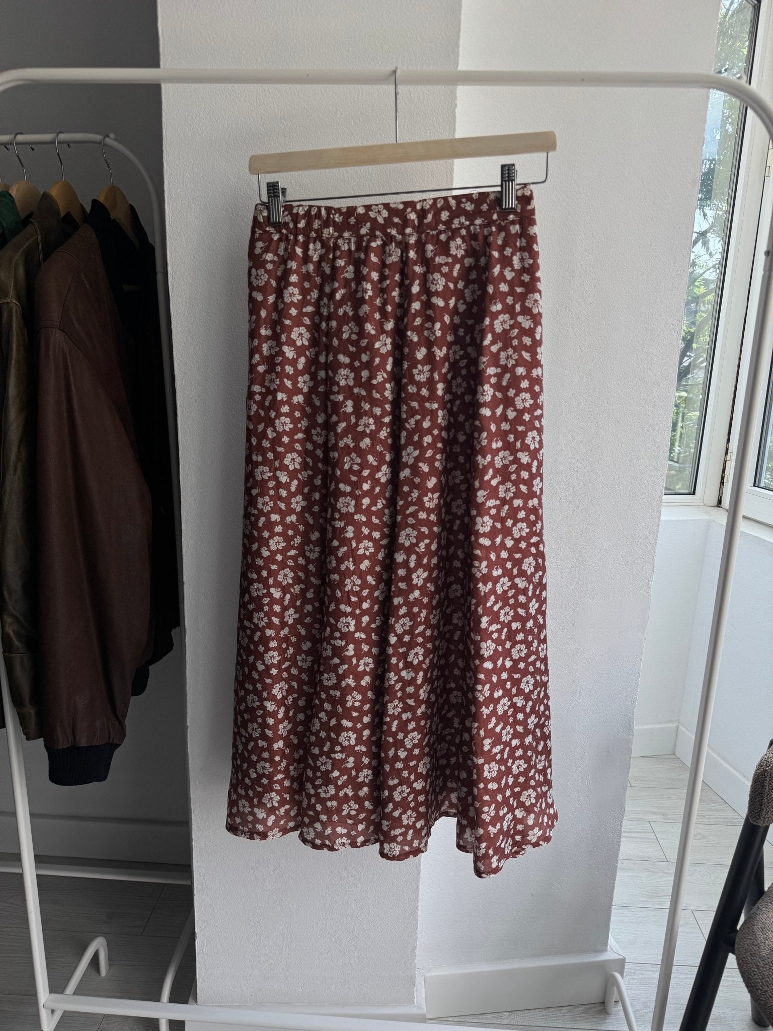 🌸 Fustă Vintage Floral din Mătase – IT 44 (M Damă) – Made in Italy - anbracaminte