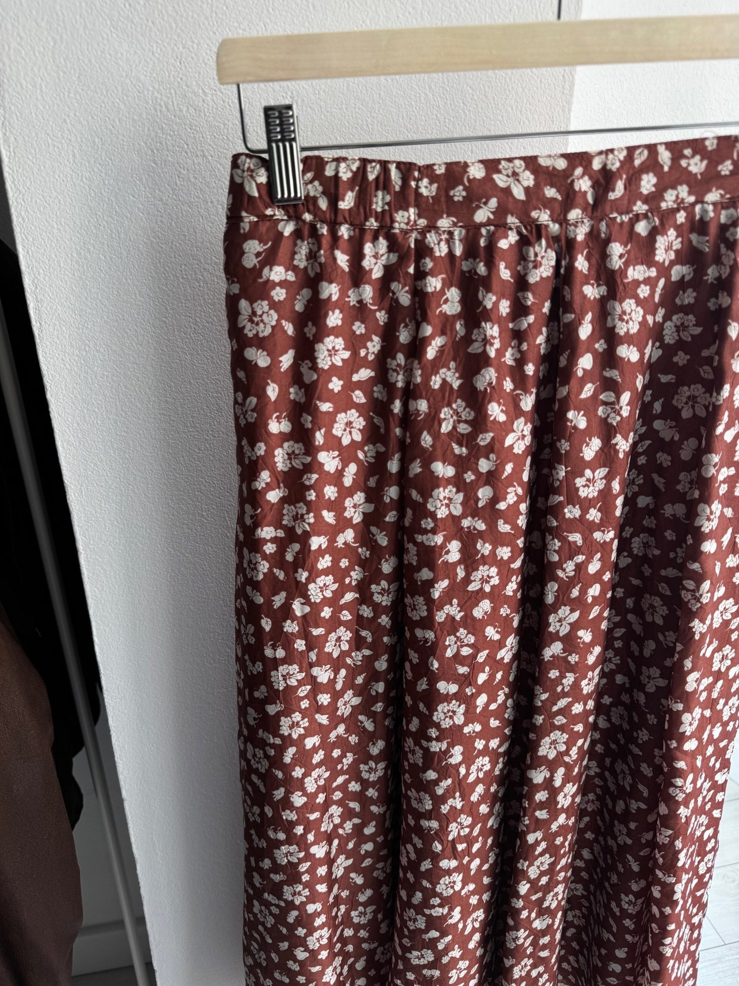 🌸 Fustă Vintage Floral din Mătase – IT 44 (M Damă) – Made in Italy - anbracaminte