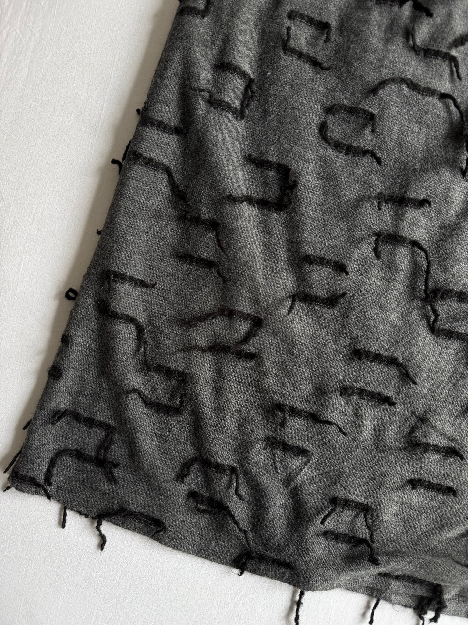 🌫️ Fustă vintage gri din lână cu motiv panglică neagră – talie elastică – S - M - anbracaminte