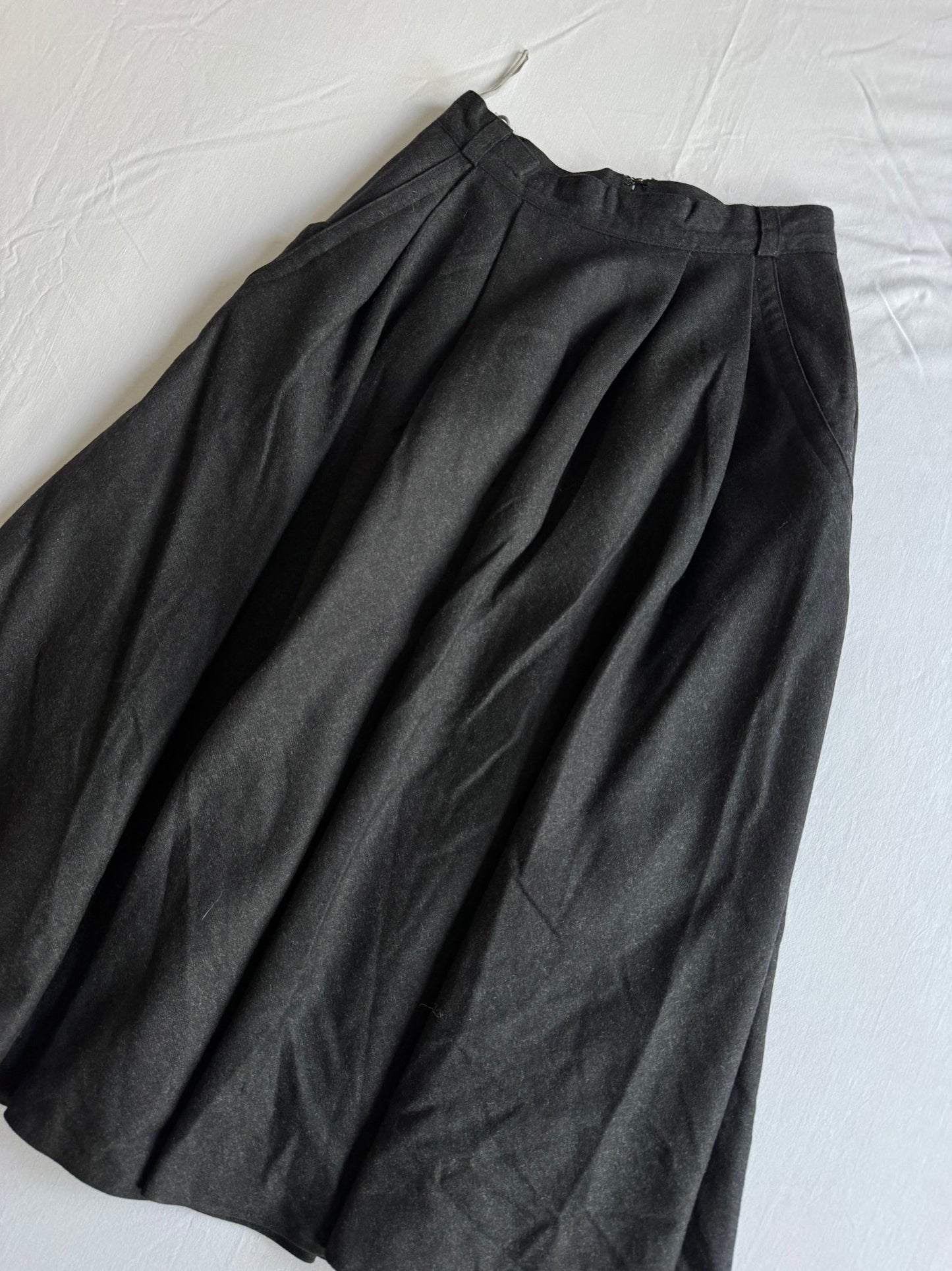 🧵 Fustă Vintage Gri Închis din Lână Pură (Mărime EU 36 – S) - anbracaminte