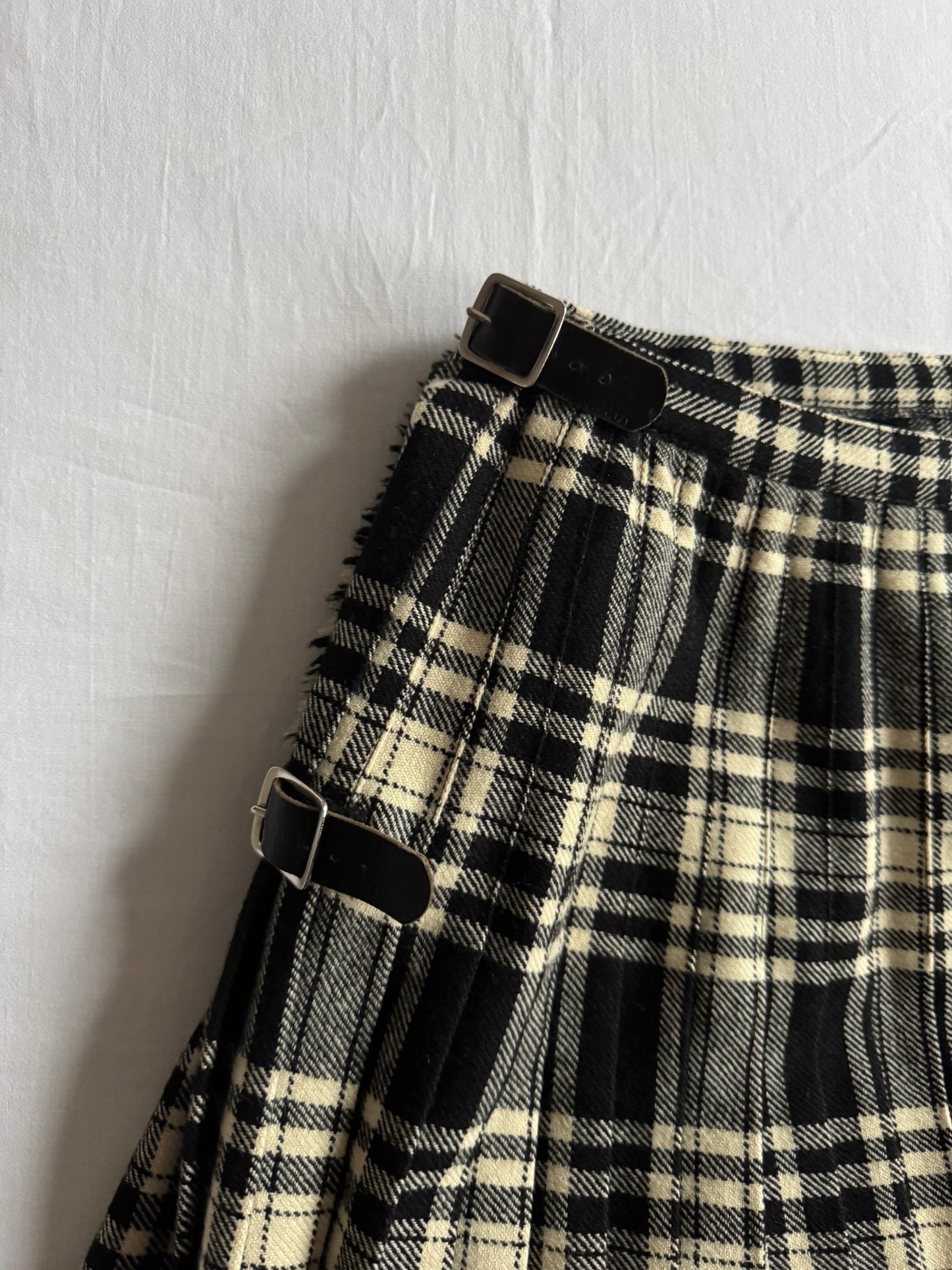 🖤🤍 Fustă vintage în carouri alb - negru din lână – mărime S/M (talie reglabilă) - anbracaminte