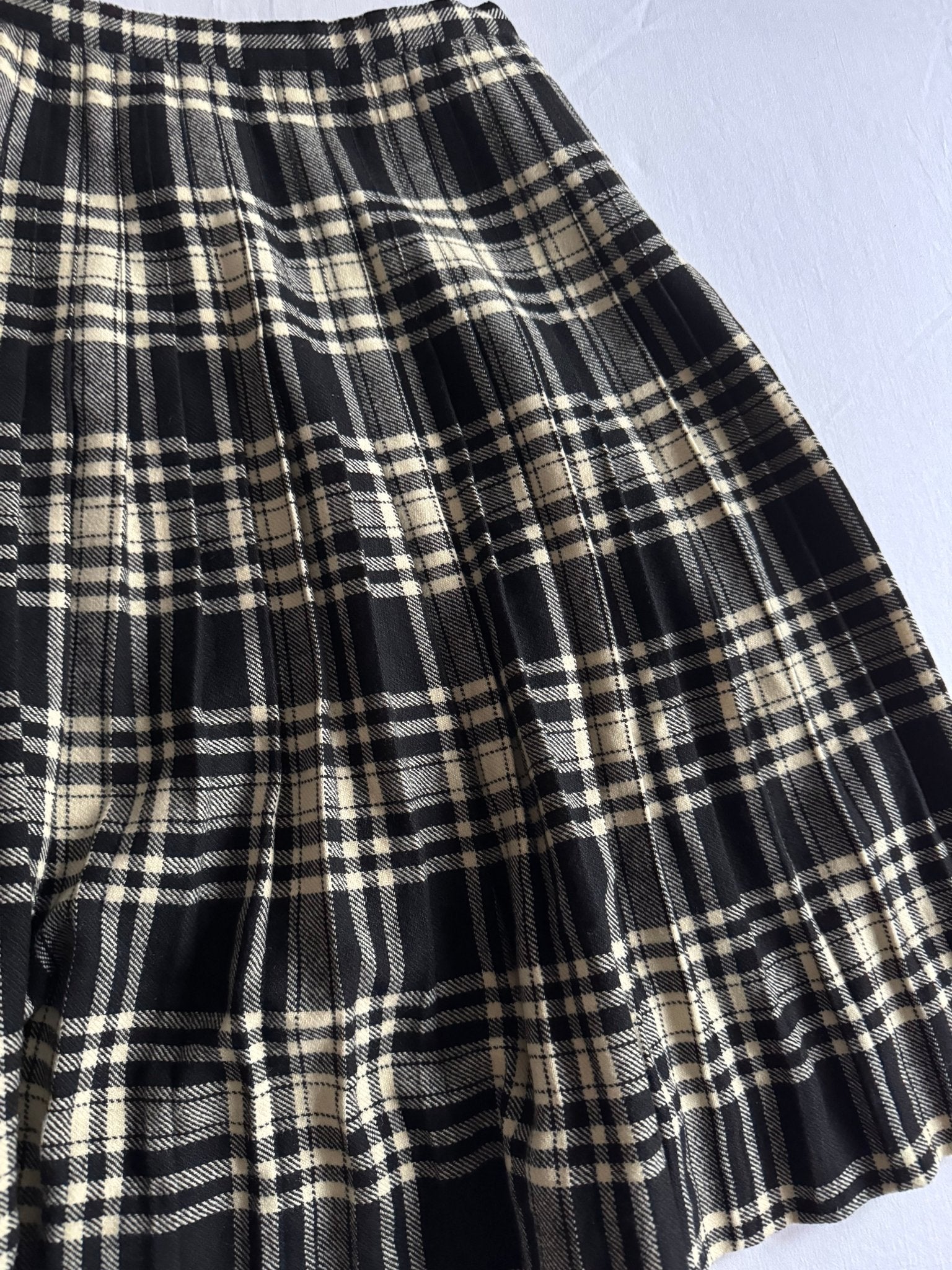🖤🤍 Fustă vintage în carouri alb - negru din lână – mărime S/M (talie reglabilă) - anbracaminte