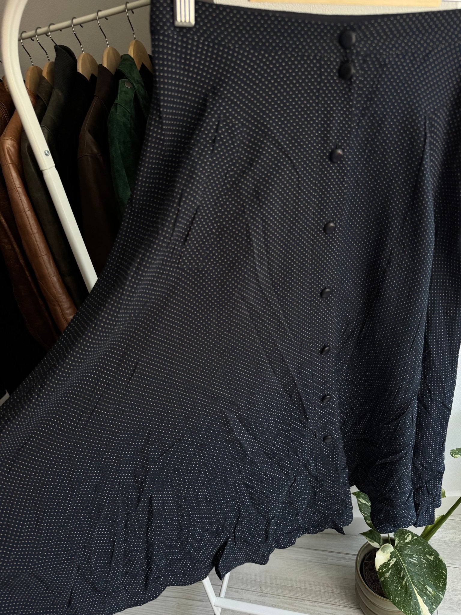 ✨ Fustă Vintage Navy Polka Dot din Mătase – IT 42 (S/M Damă) – Made in Italy - anbracaminte
