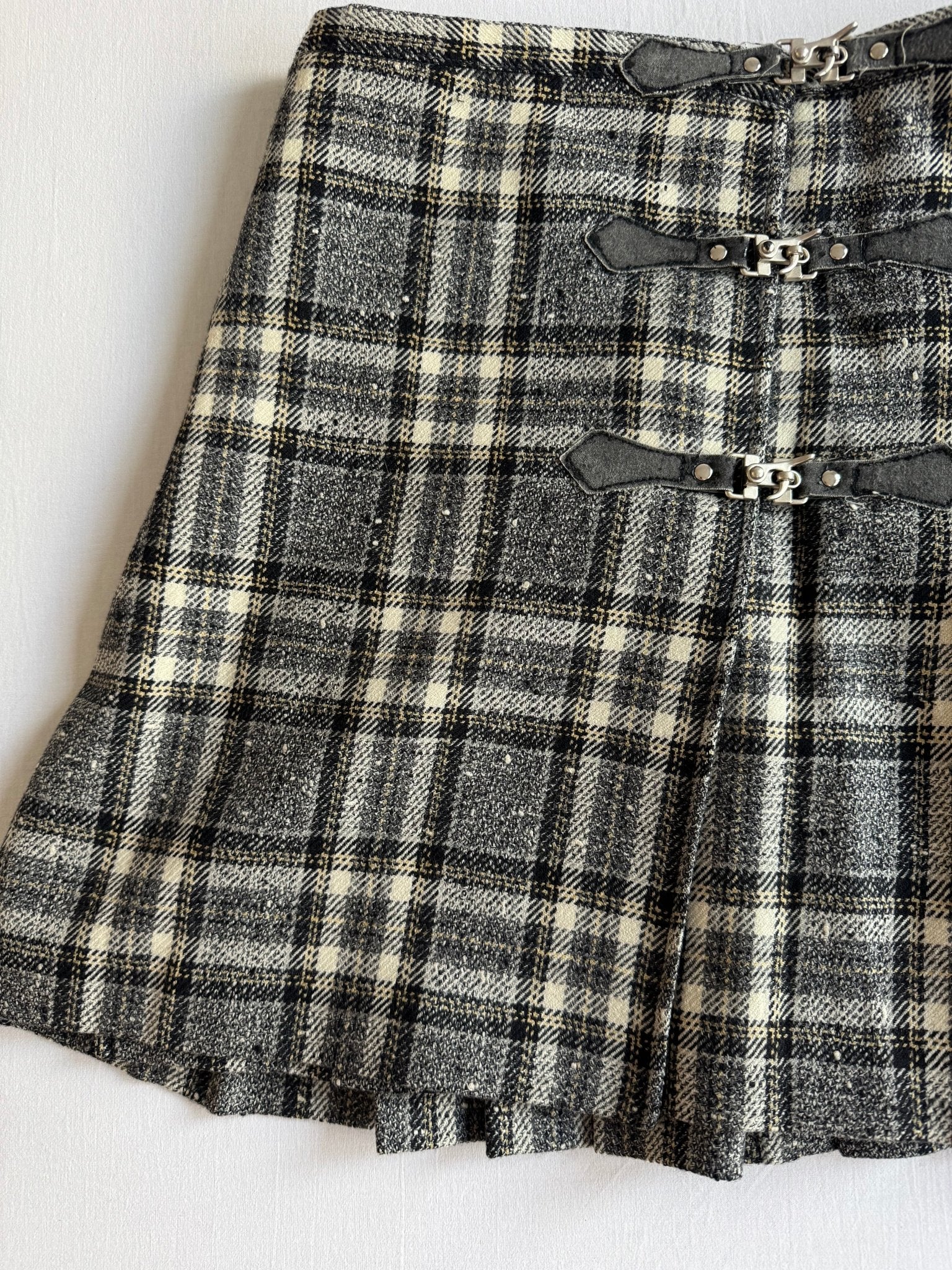 🔘 Fustă Vintage Plisată din Lână cu Model Tartan – aprox. M - anbracaminte