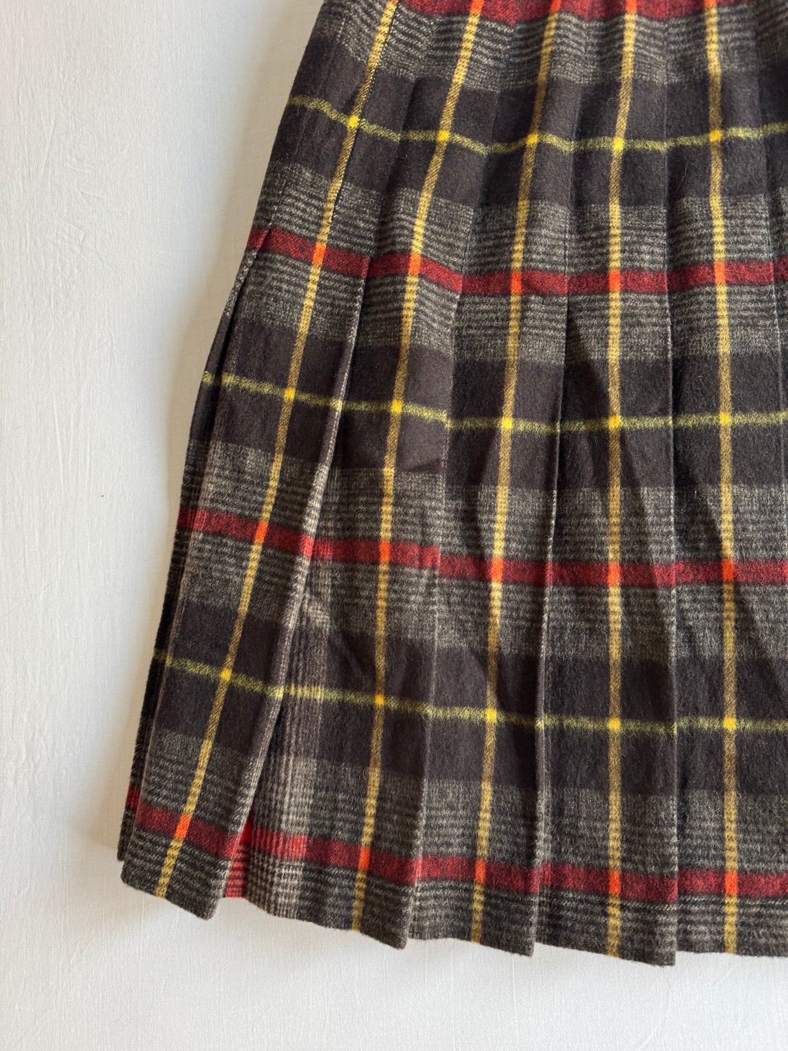 🪃 Fustă Vintage Plisată din Lână cu Print Tartan – aprox. M - anbracaminte