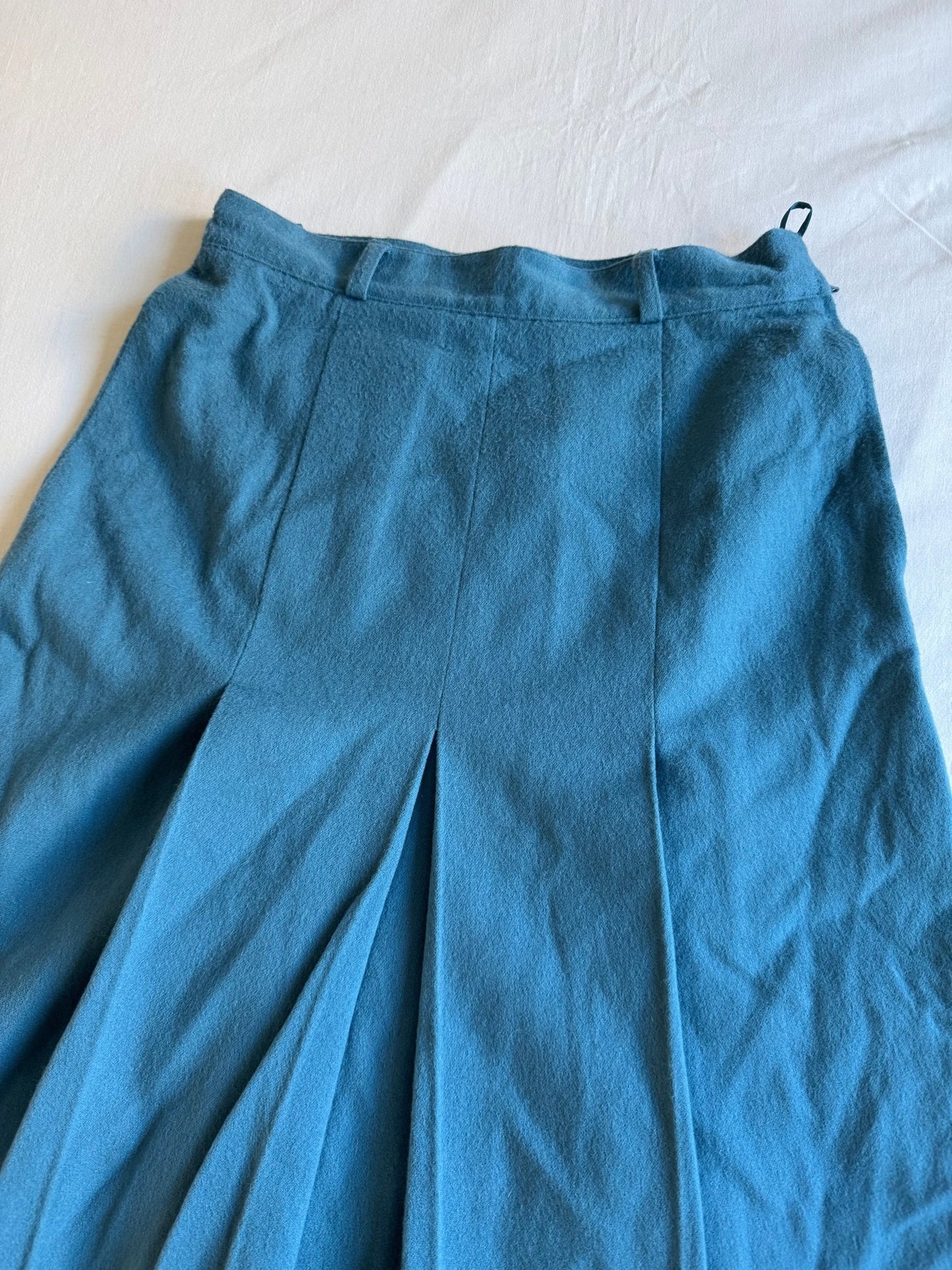 🌊 Fustă Vintage Plisată Les Copains Aqua Blue din Lână și Cașmir – S (Mărimea 1) - anbracaminte