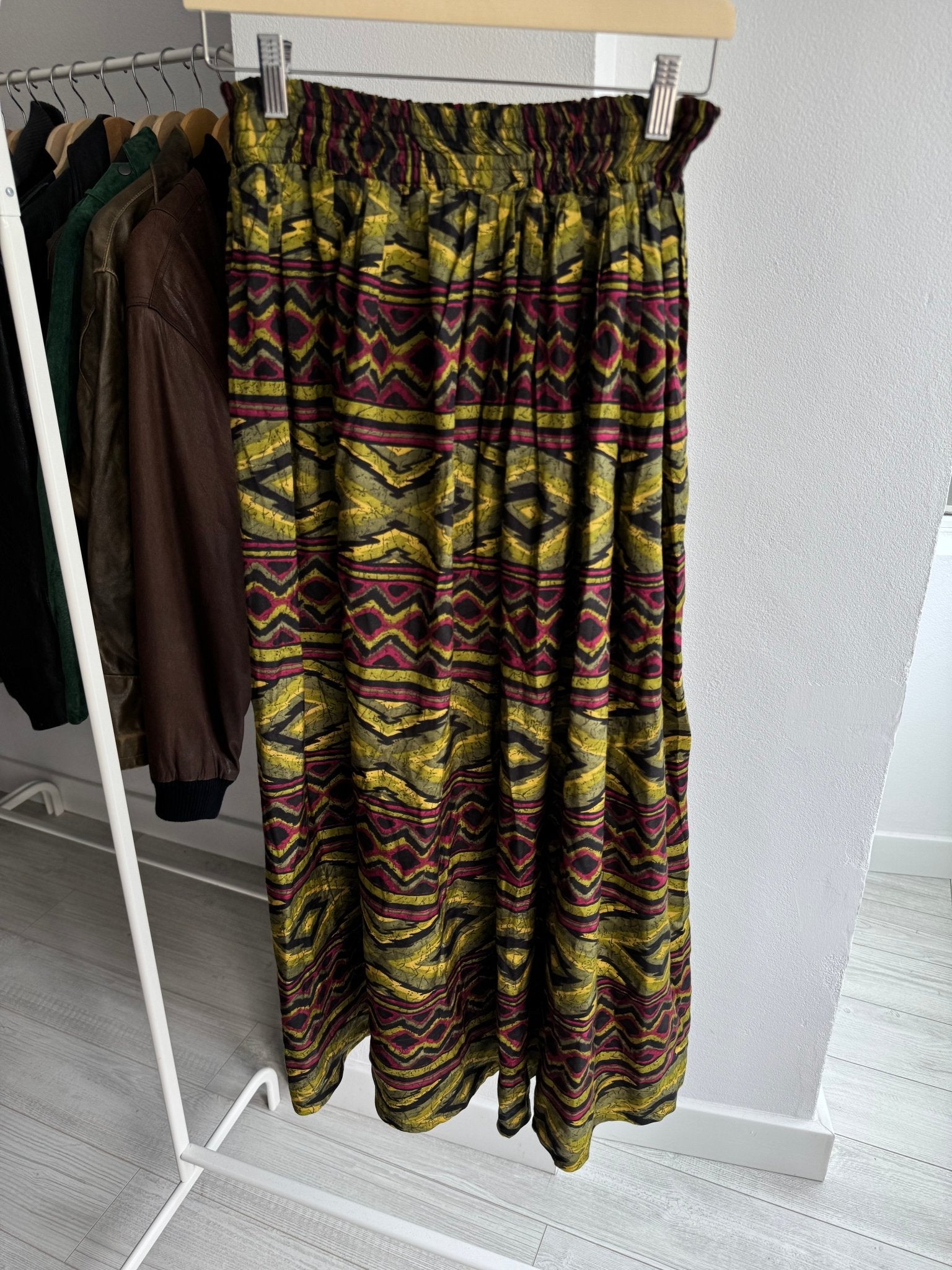 🗿 Fustă Vintage Printed – 100% Vâscoză – M – Made in Italy - anbracaminte