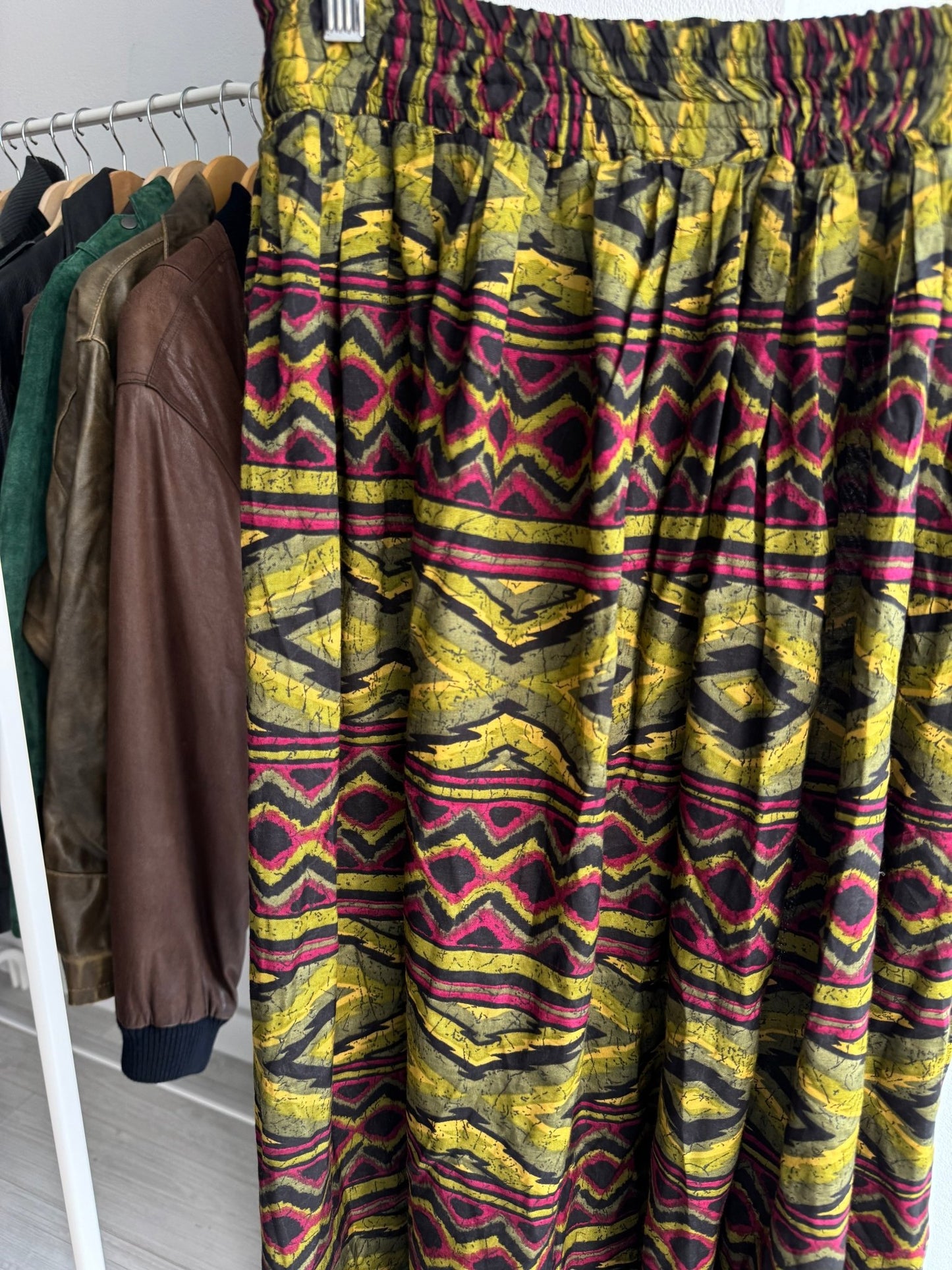 🗿 Fustă Vintage Printed – 100% Vâscoză – M – Made in Italy - anbracaminte