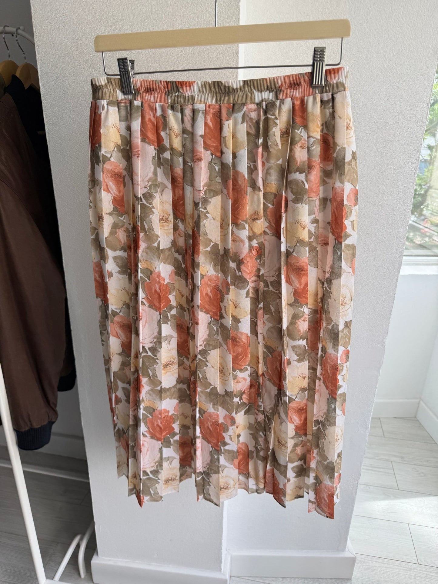 🌹 Fustă Vintage Rose Print Pleated – EU 42 (L) Damă - anbracaminte