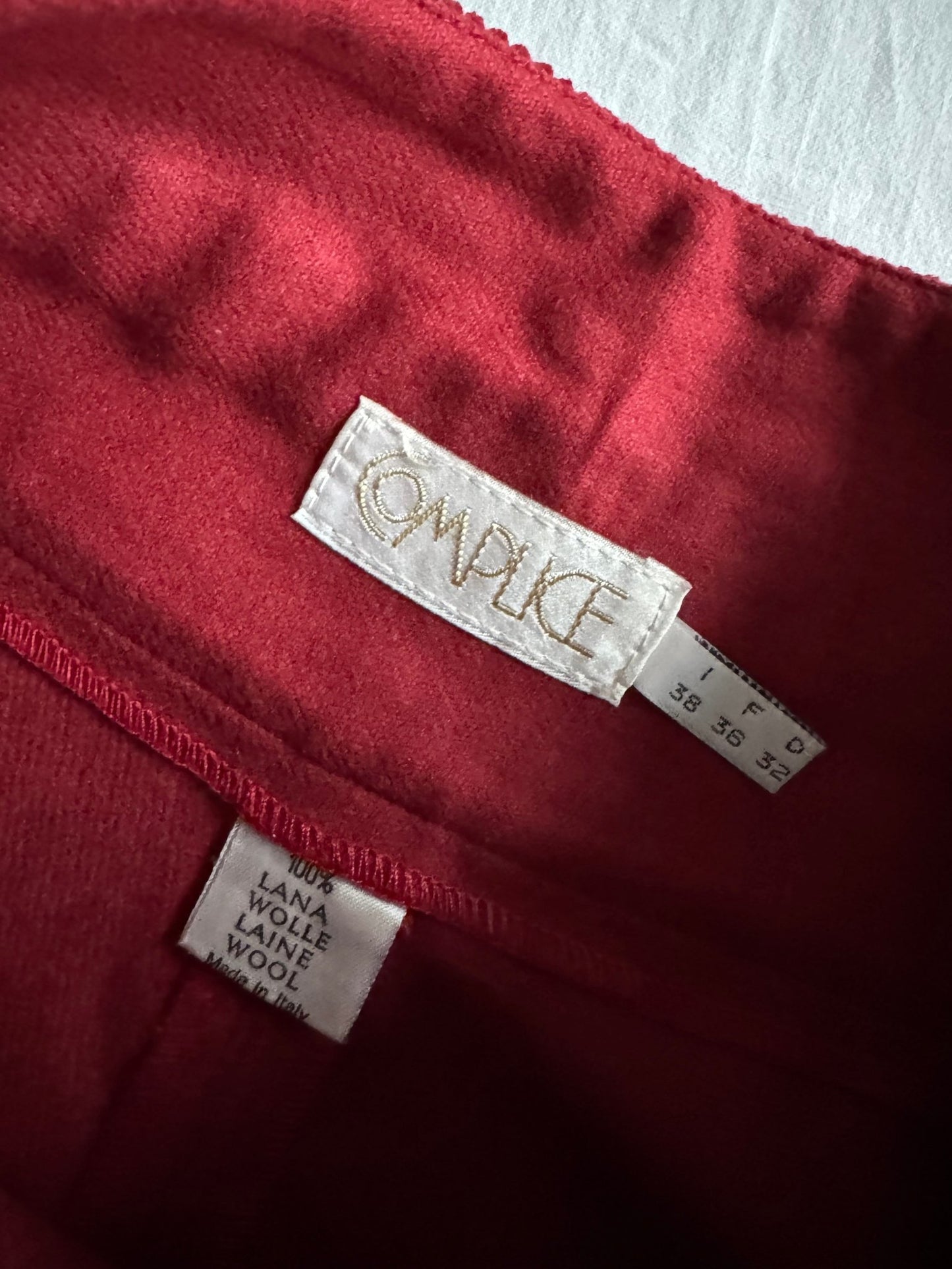 🔴 Fustă vintage roșie cu inserții piele și catifea – mărime IT 38 (XS) - anbracaminte