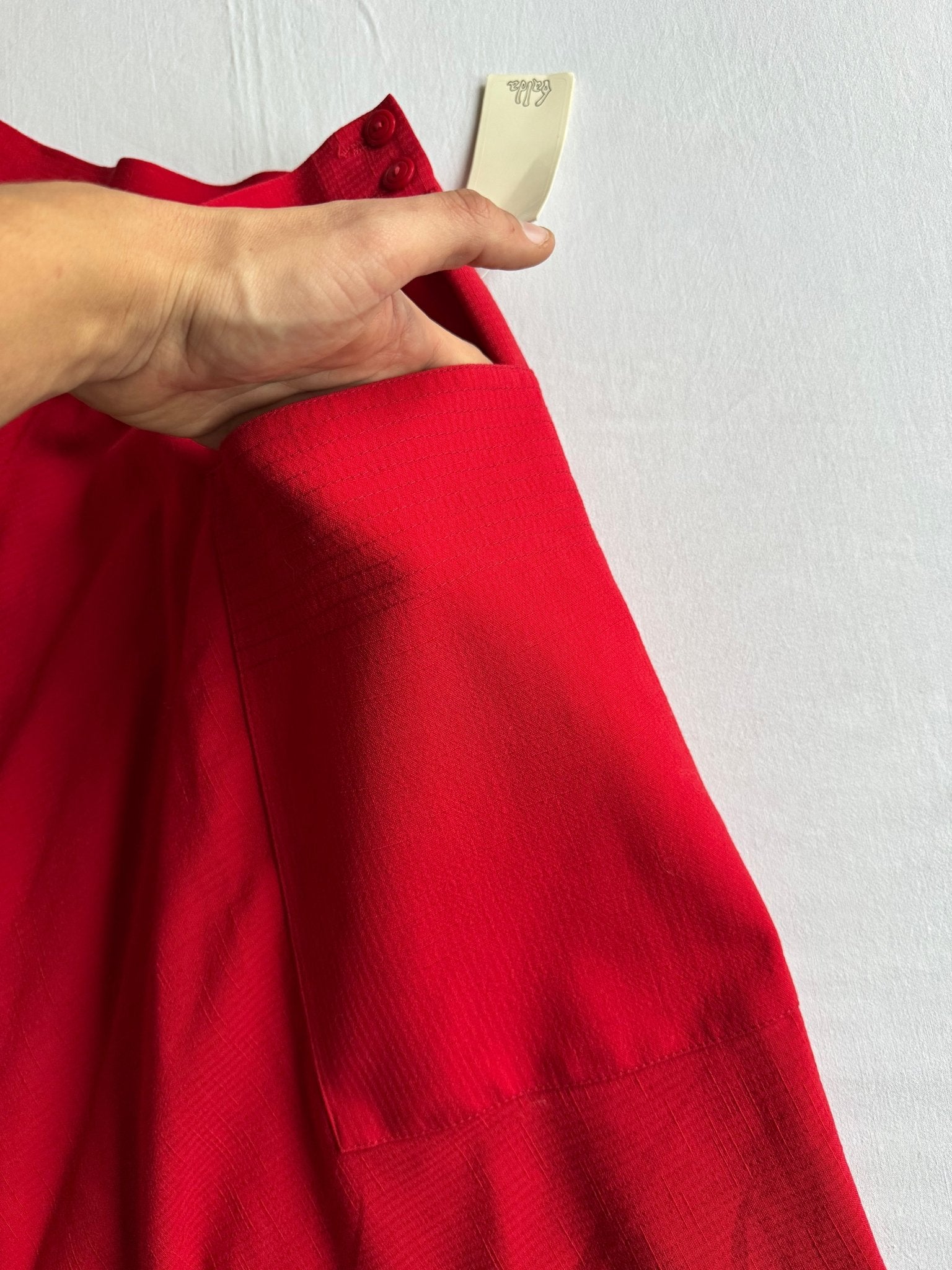 🧵 Fustă Vintage Roșie din Lână cu Buzunare Oversized (Mărime IT 46 - L) - anbracaminte