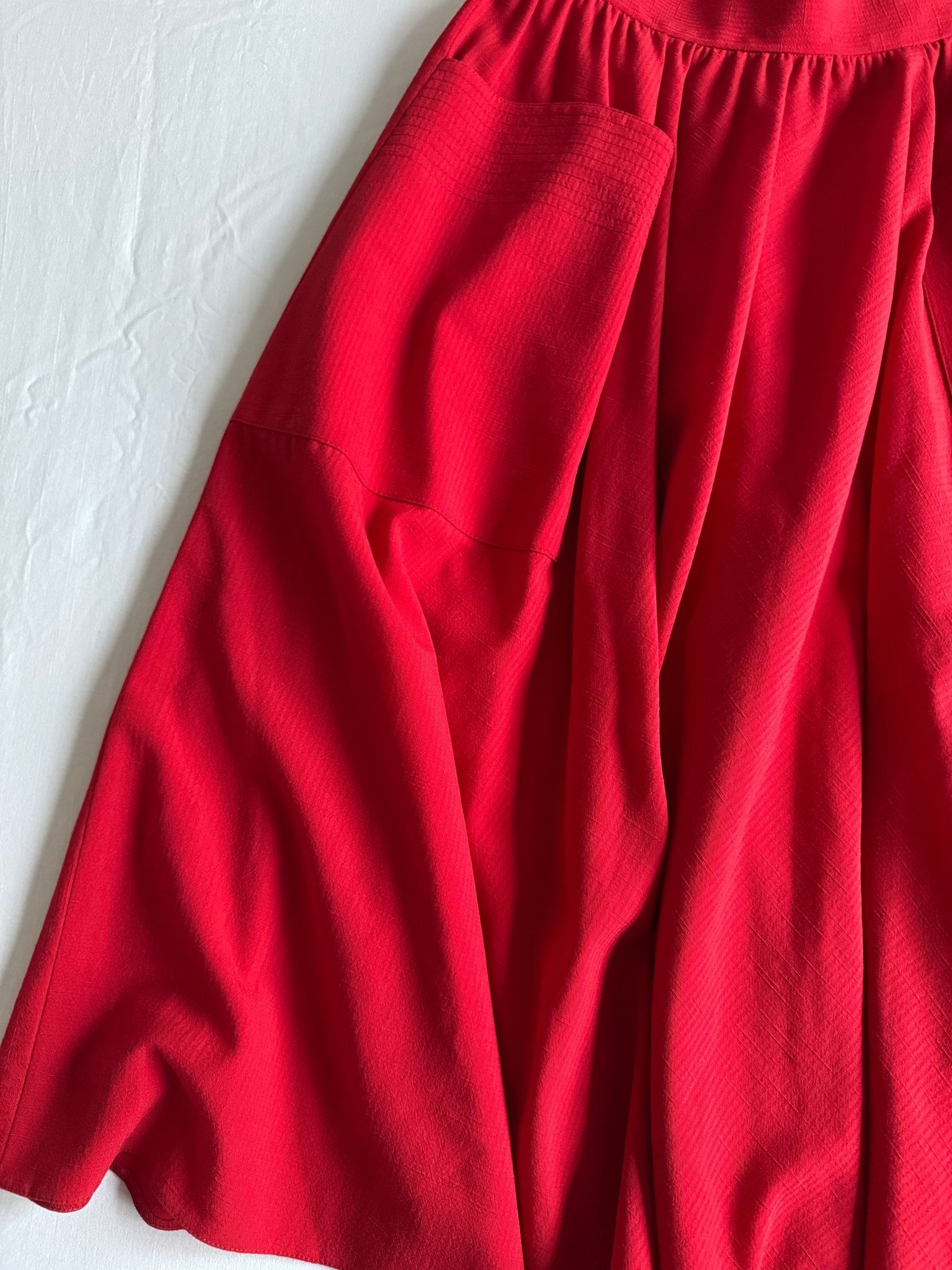 🧵 Fustă Vintage Roșie din Lână cu Buzunare Oversized (Mărime IT 46 - L) - anbracaminte