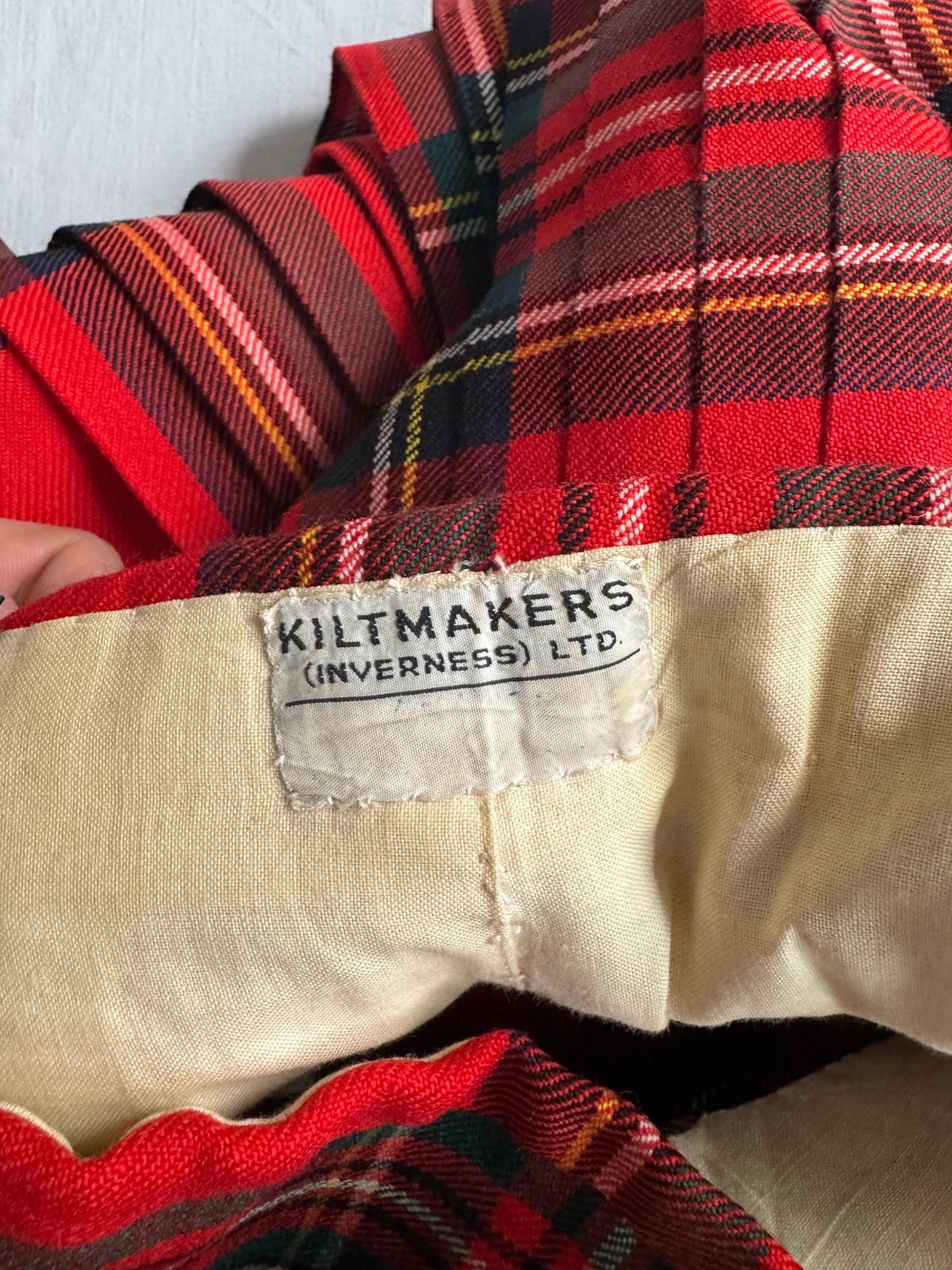 🏴󠁧󠁢󠁳󠁣󠁴󠁿 Fustă Vintage Tartan din Lână Roșie – aprox. S - anbracaminte