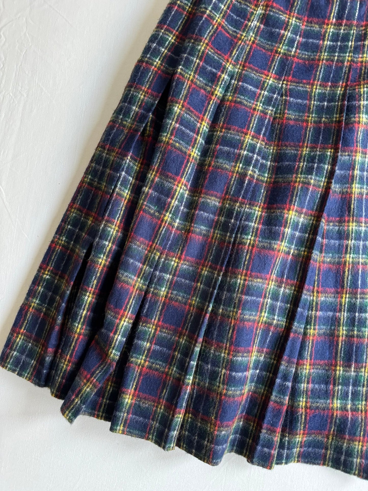 👗 Fustă Vintage Tartan / Lână (Mărime aproximativă S/M) - anbracaminte