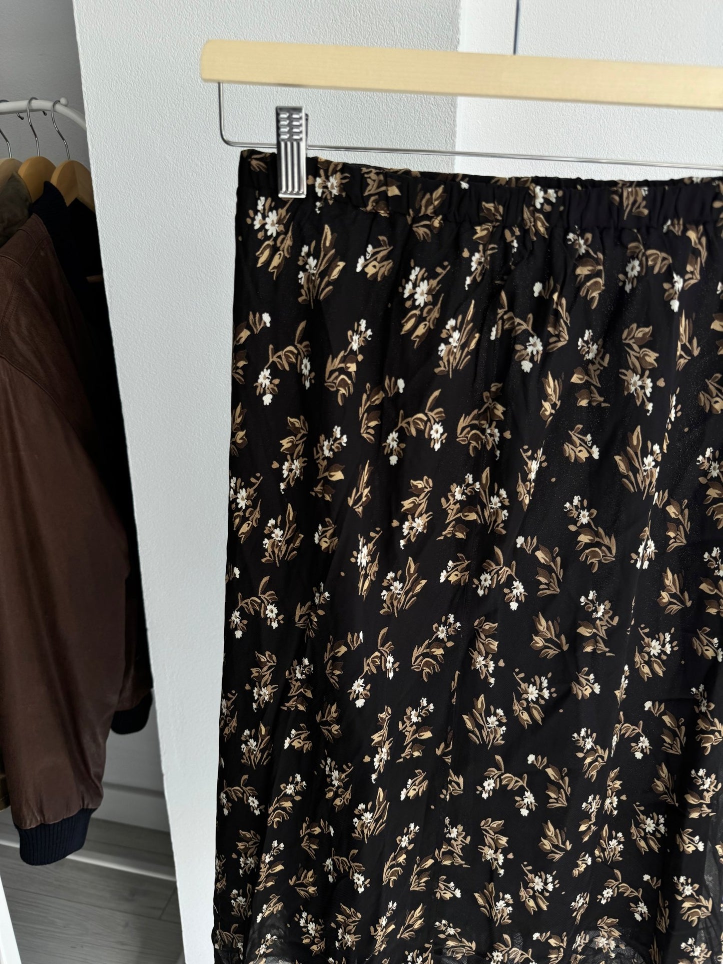 🦢 Fustă Y2K Black Floral – L – Made in Italy - anbracaminte