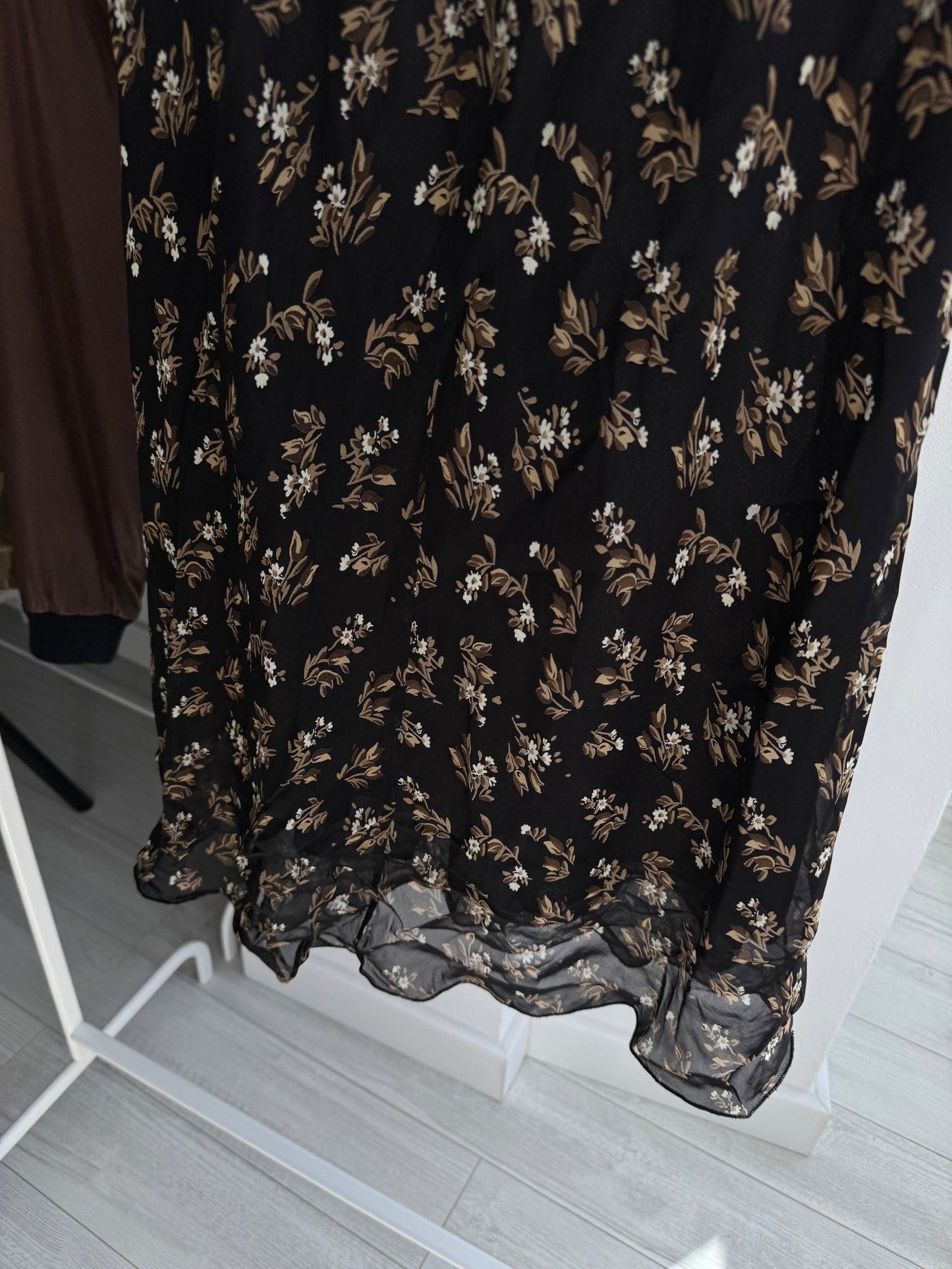 🦢 Fustă Y2K Black Floral – L – Made in Italy - anbracaminte