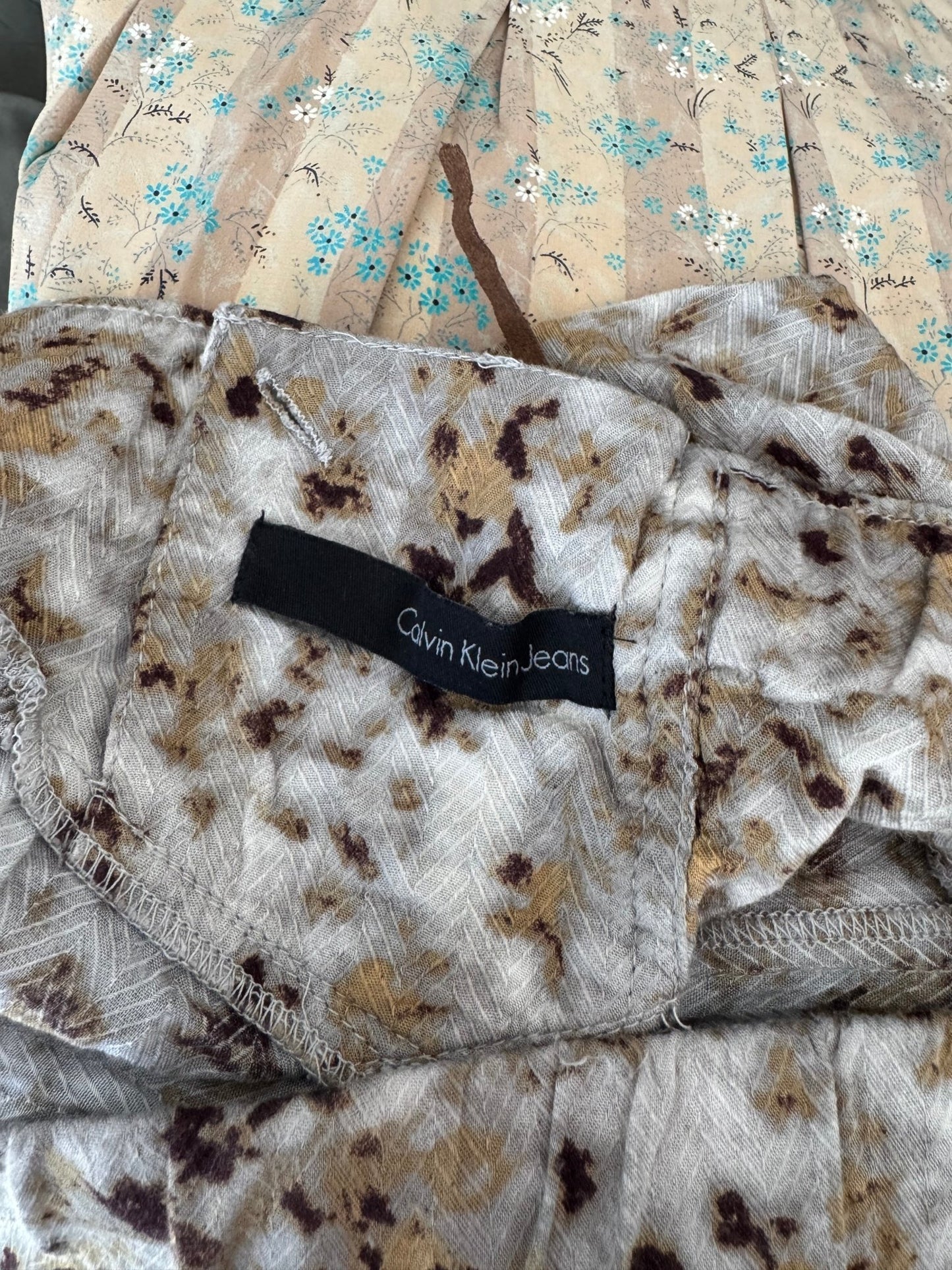 ✨ Fustă Y2K Calvin Klein Printed – W25 (XS Damă) - anbracaminte