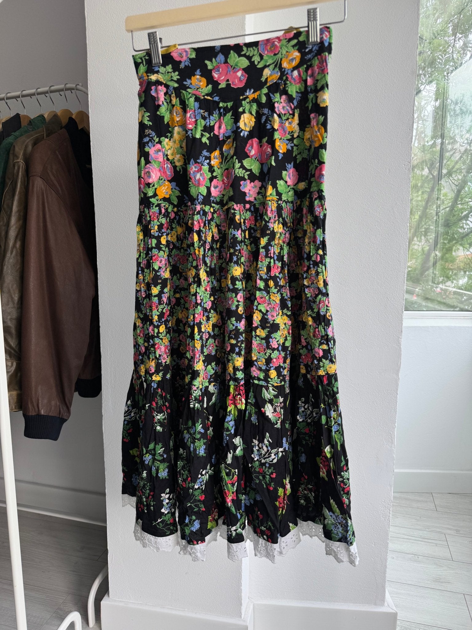 🌸 Fustă Y2K Floral – Vâscoză – EU 36 (S) - anbracaminte