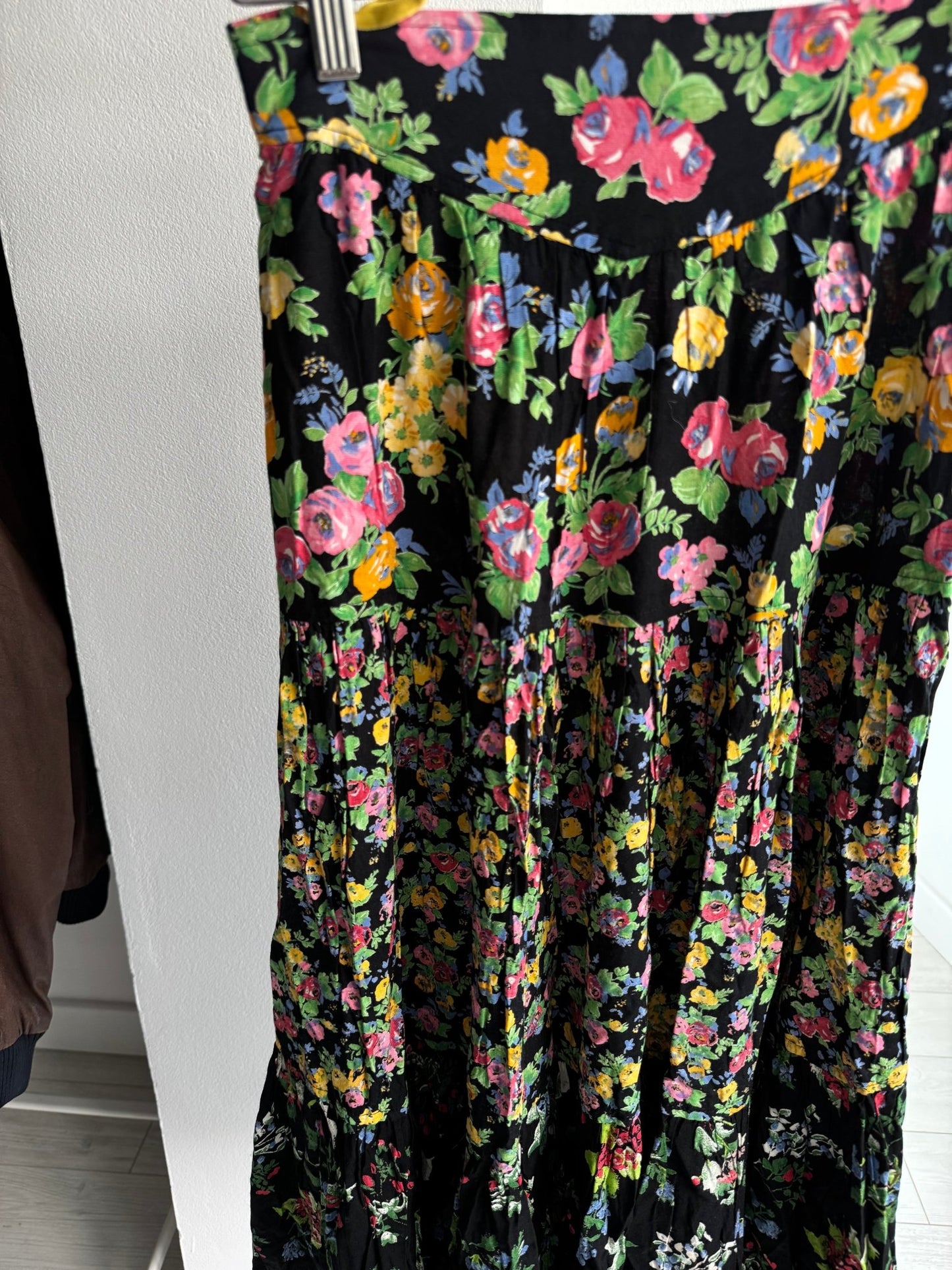 🌸 Fustă Y2K Floral – Vâscoză – EU 36 (S) - anbracaminte