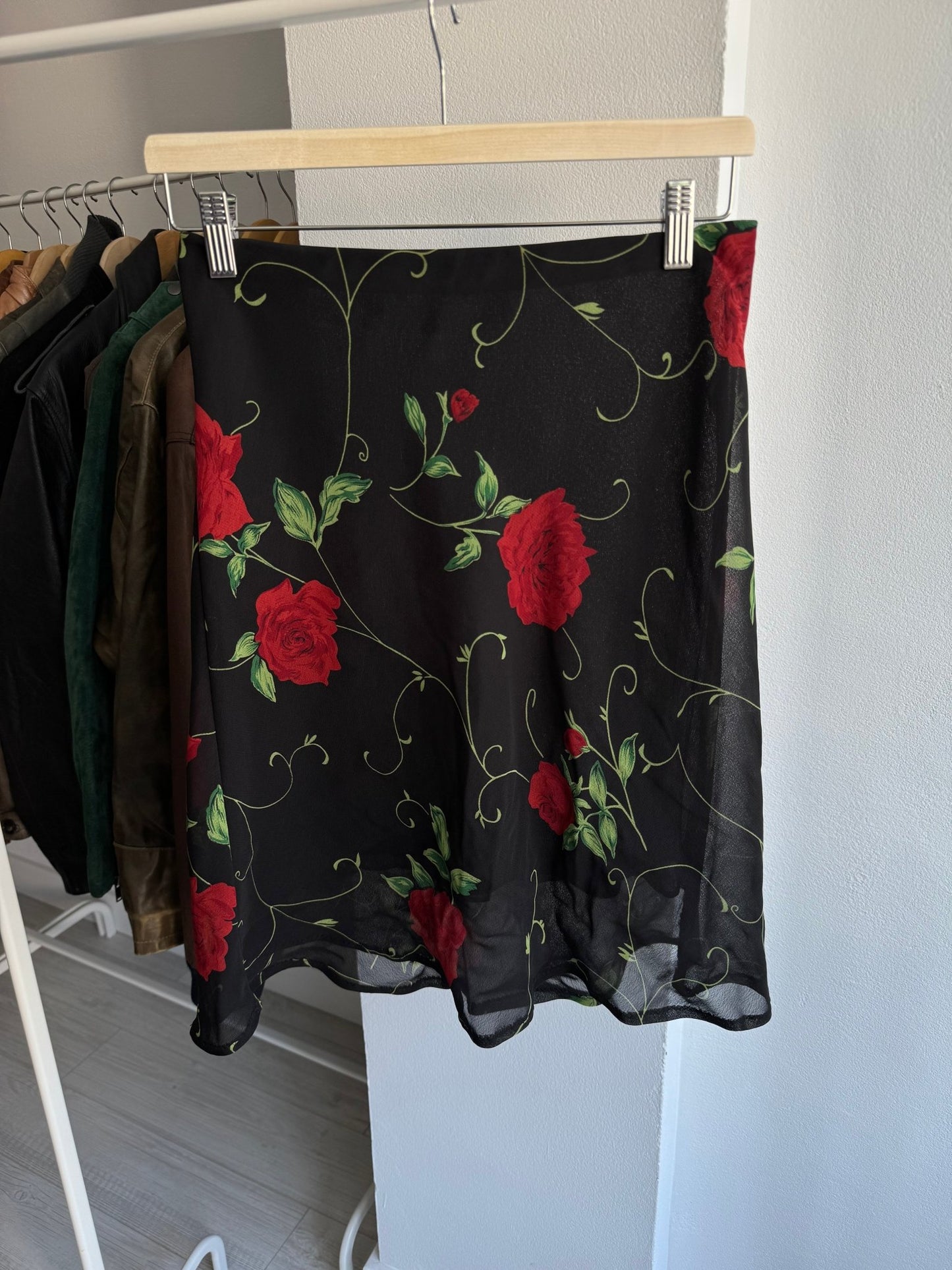 🌹 Fustă Y2K Rose Printed – M Damă - anbracaminte
