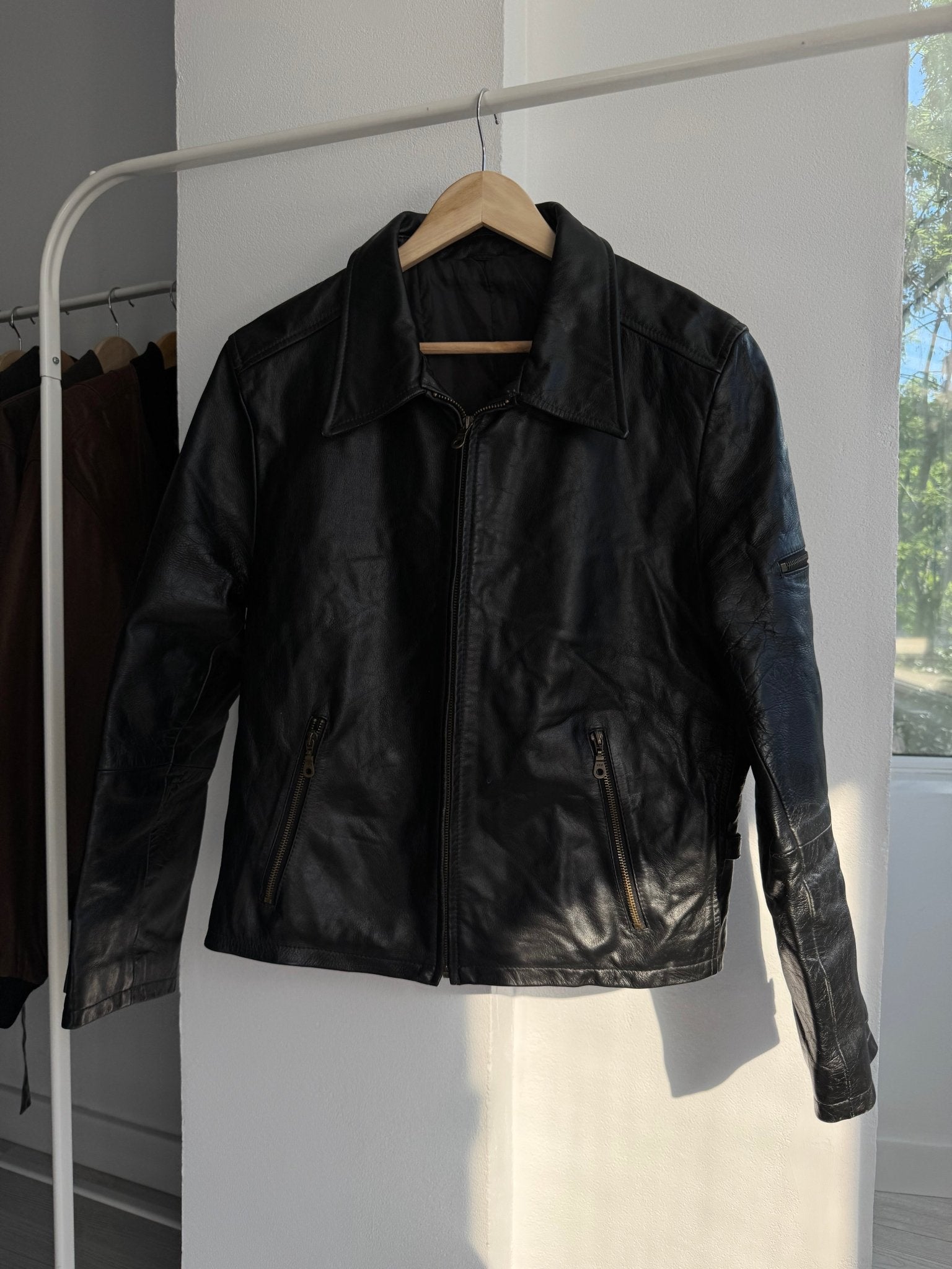 🖤 Geacă Bărbați din Piele Neagră – L (52) – Super Cropped Fit - anbracaminte