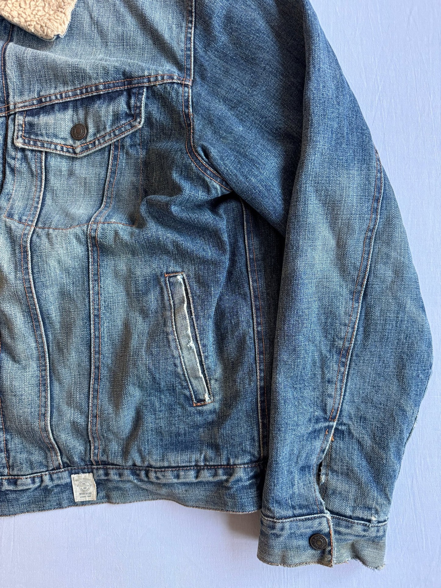 👖 Geacă Denim Vintage Distressed cu Căptușeală Sherpa – XL - anbracaminte