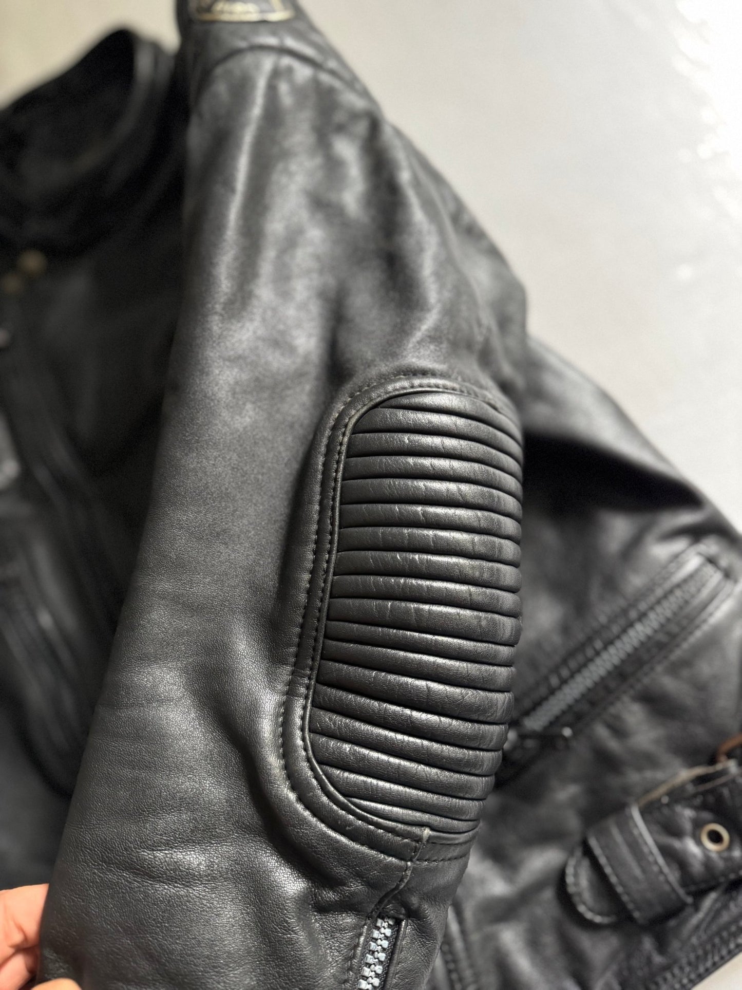 🏍️ Geacă Moto Vintage din Piele – Mărimea 54 (potrivită pentru L bărbați) - anbracaminte