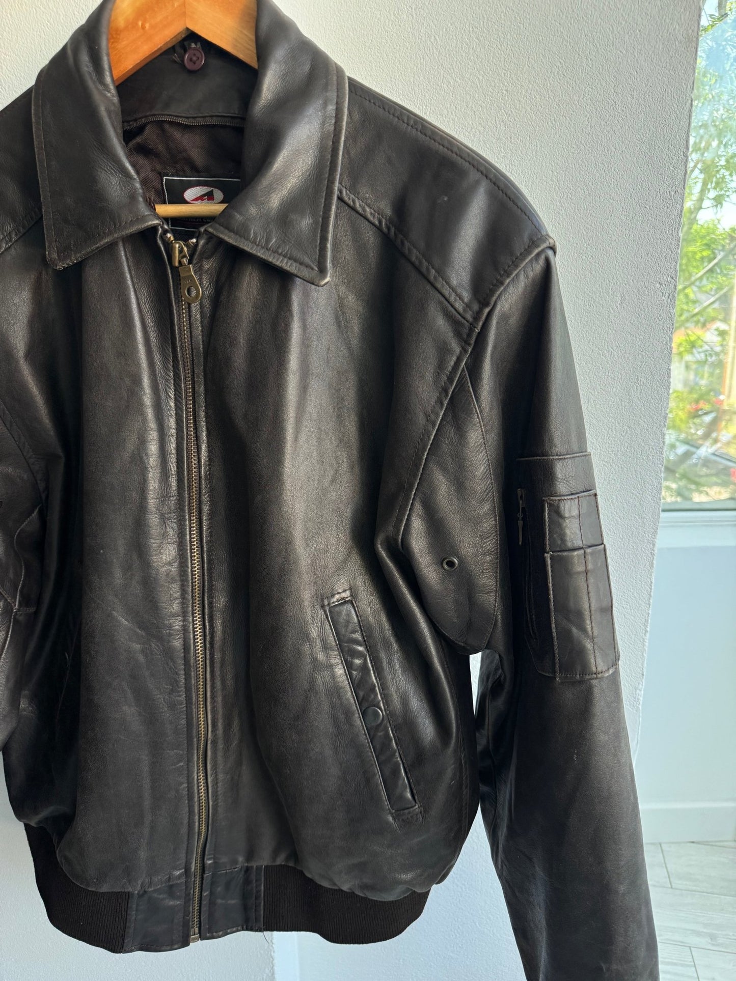 ✈️ Geacă Vintage Bărbați Aviator din Piele – M (Cropped & Boxy Fit) - anbracaminte
