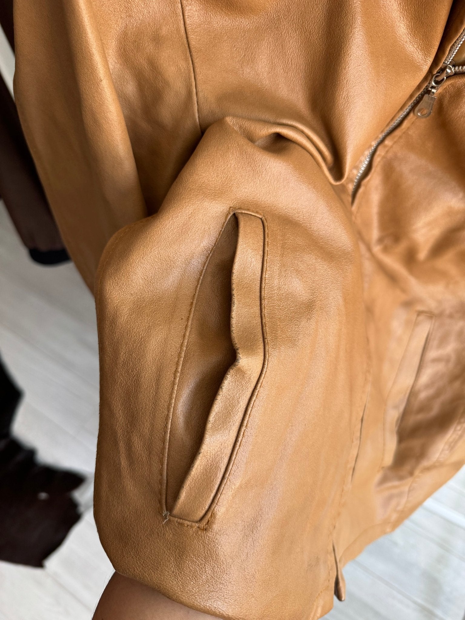 🍨 Geacă Vintage Bărbați din Piele Crem – L – Made in Italy - anbracaminte
