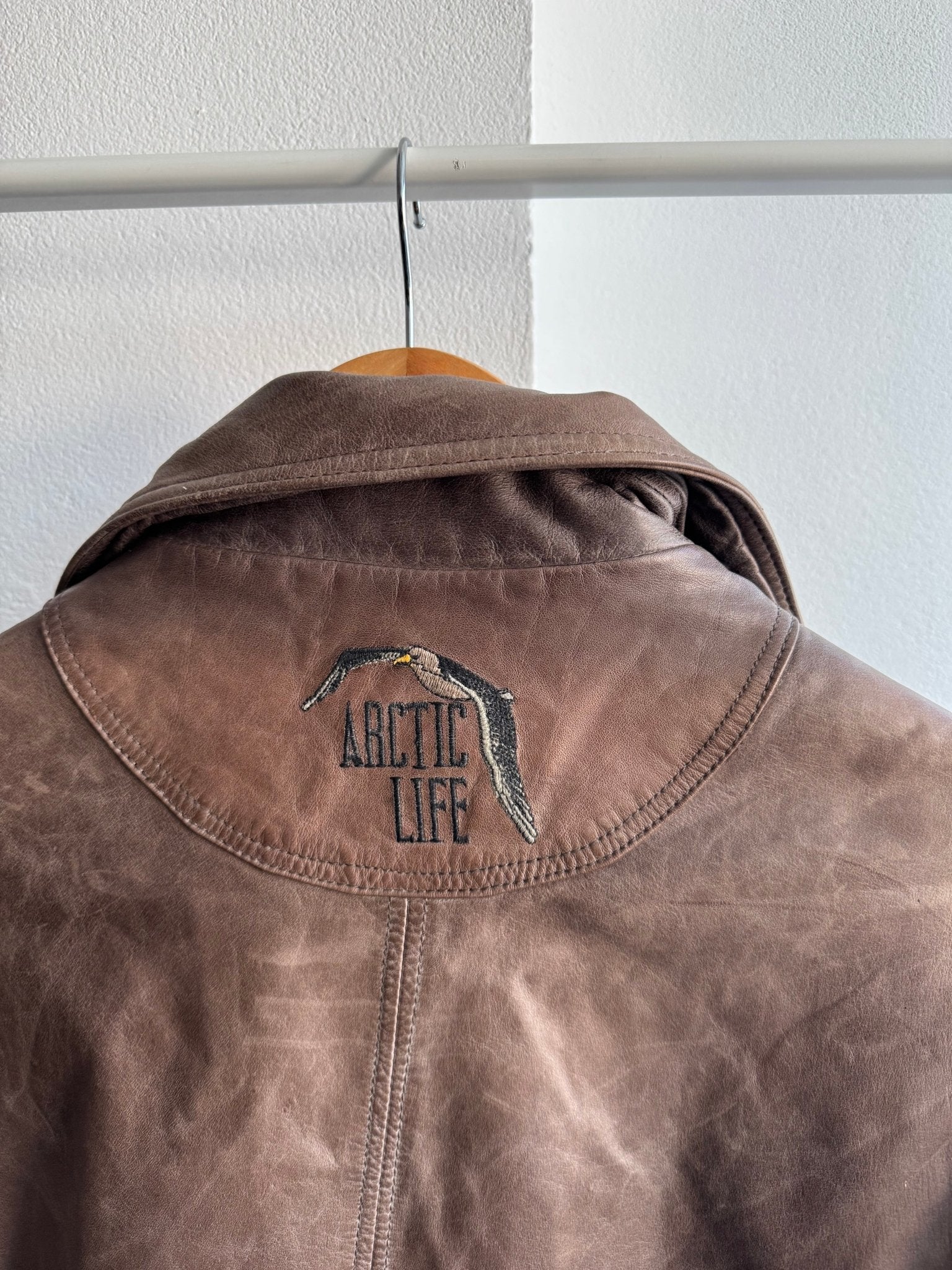 ☀️ Geacă Vintage Bărbați din Piele de Vacă (Cowhide) – Utility Jacket cu Mâneci Detașabile – M (46) - anbracaminte