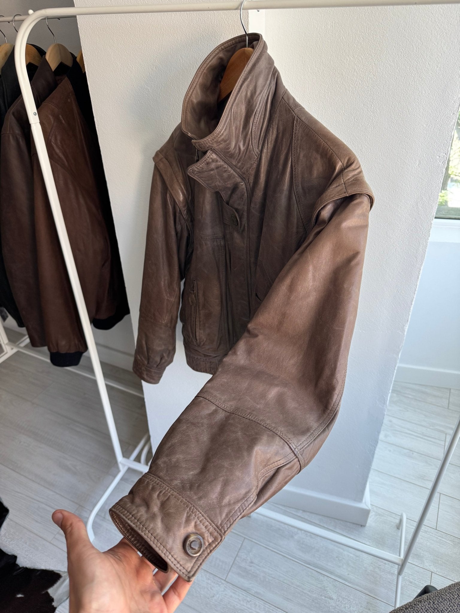 ☀️ Geacă Vintage Bărbați din Piele de Vacă (Cowhide) – Utility Jacket cu Mâneci Detașabile – M (46) - anbracaminte
