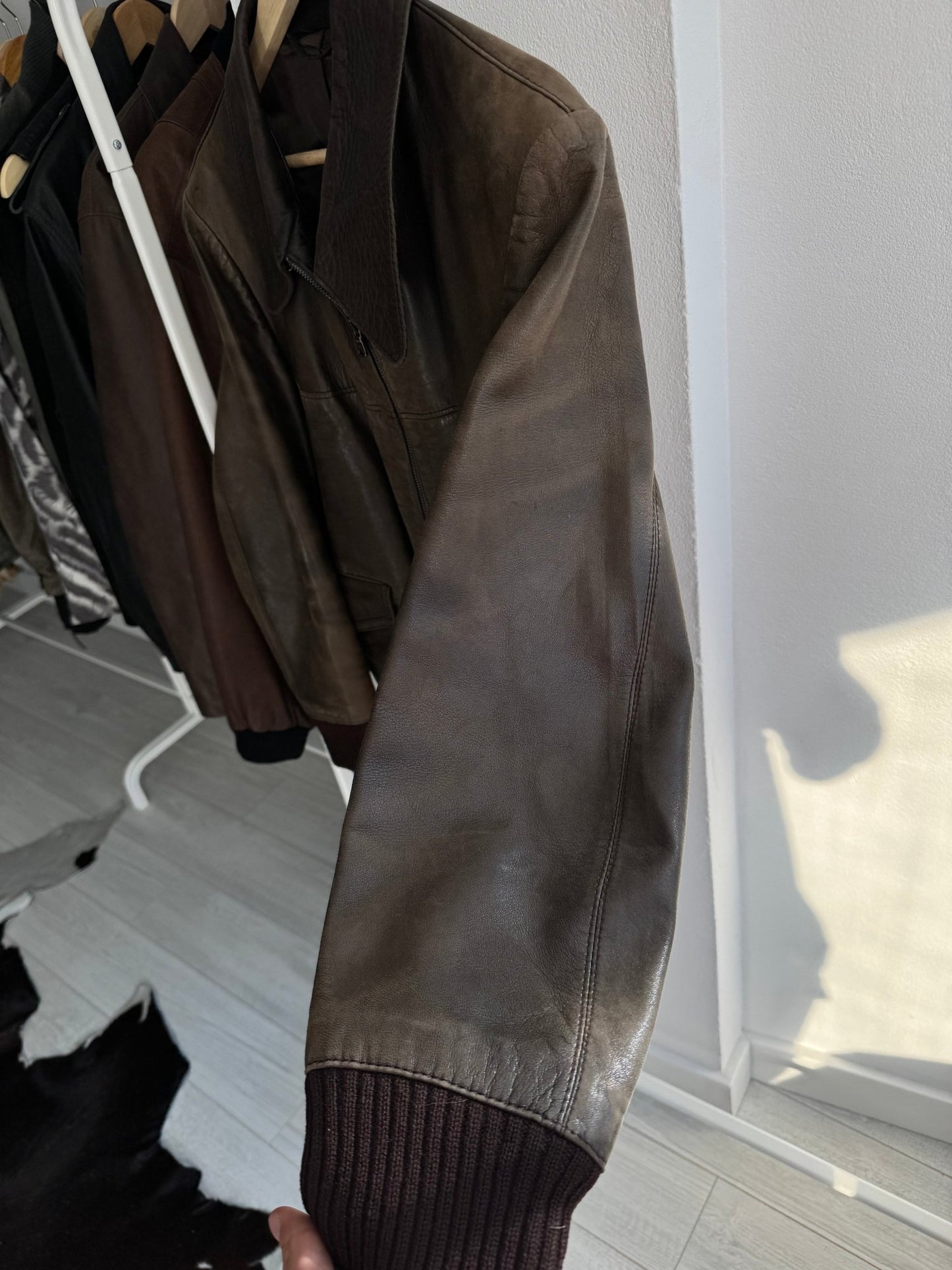 🤎 Geacă Vintage Bărbați din Piele Maro – Faded & Patina – Cropped Fit (M) - anbracaminte