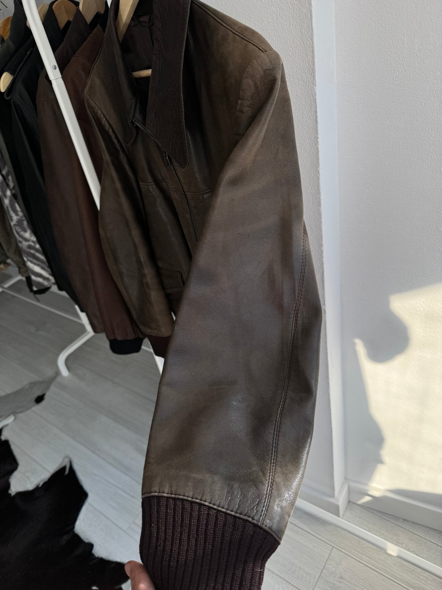 🤎 Geacă Vintage Bărbați din Piele Maro – Faded & Patina – Cropped Fit (M) - anbracaminte