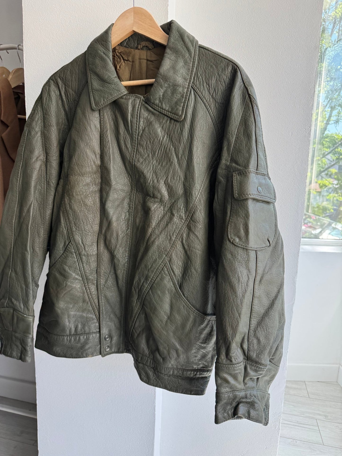 🌲 Geacă Vintage Bărbați din Piele Verde Faded – M (48) – Made in Italy - anbracaminte