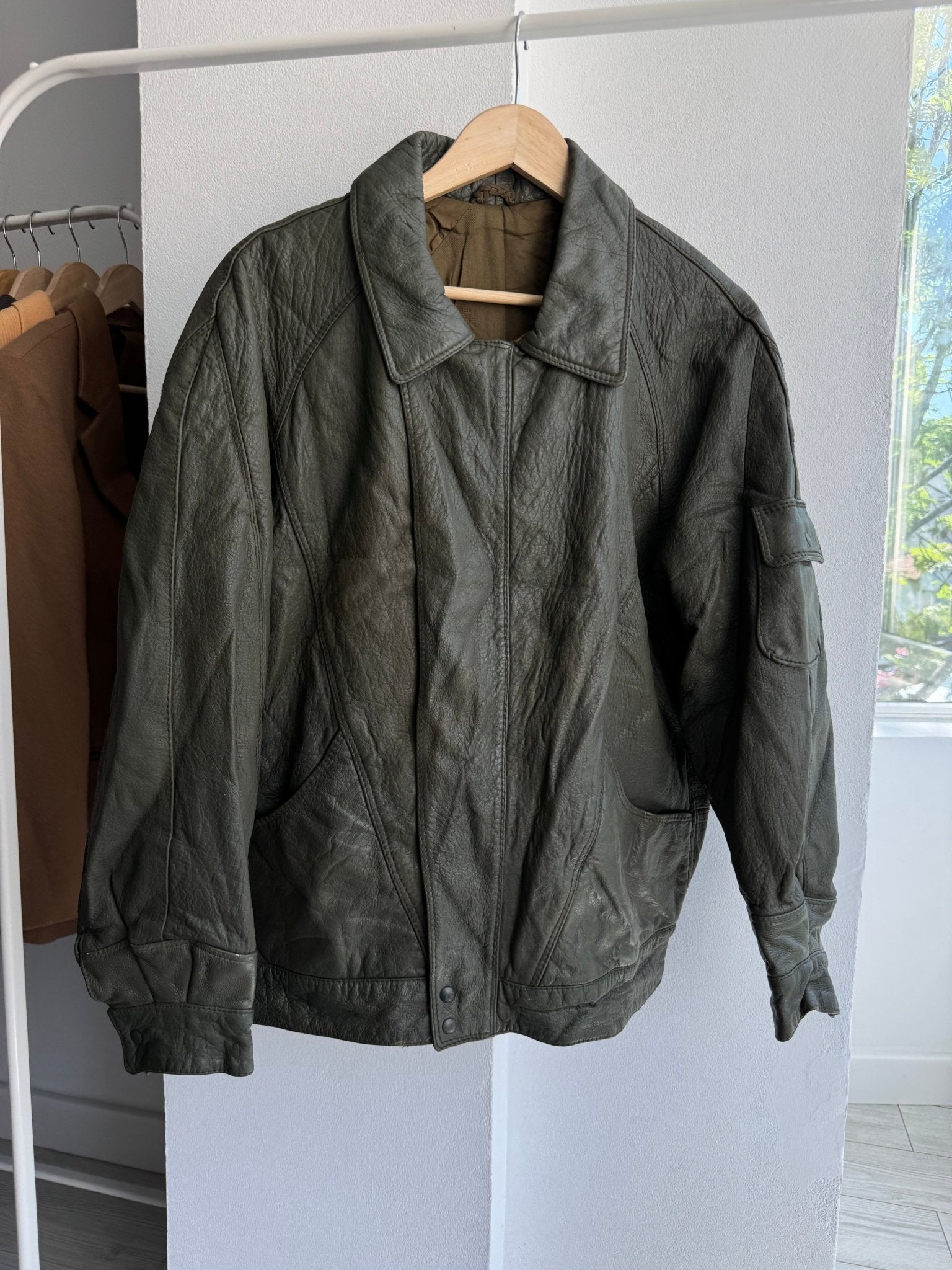 🌲 Geacă Vintage Bărbați din Piele Verde Faded – M (48) – Made in Italy - anbracaminte