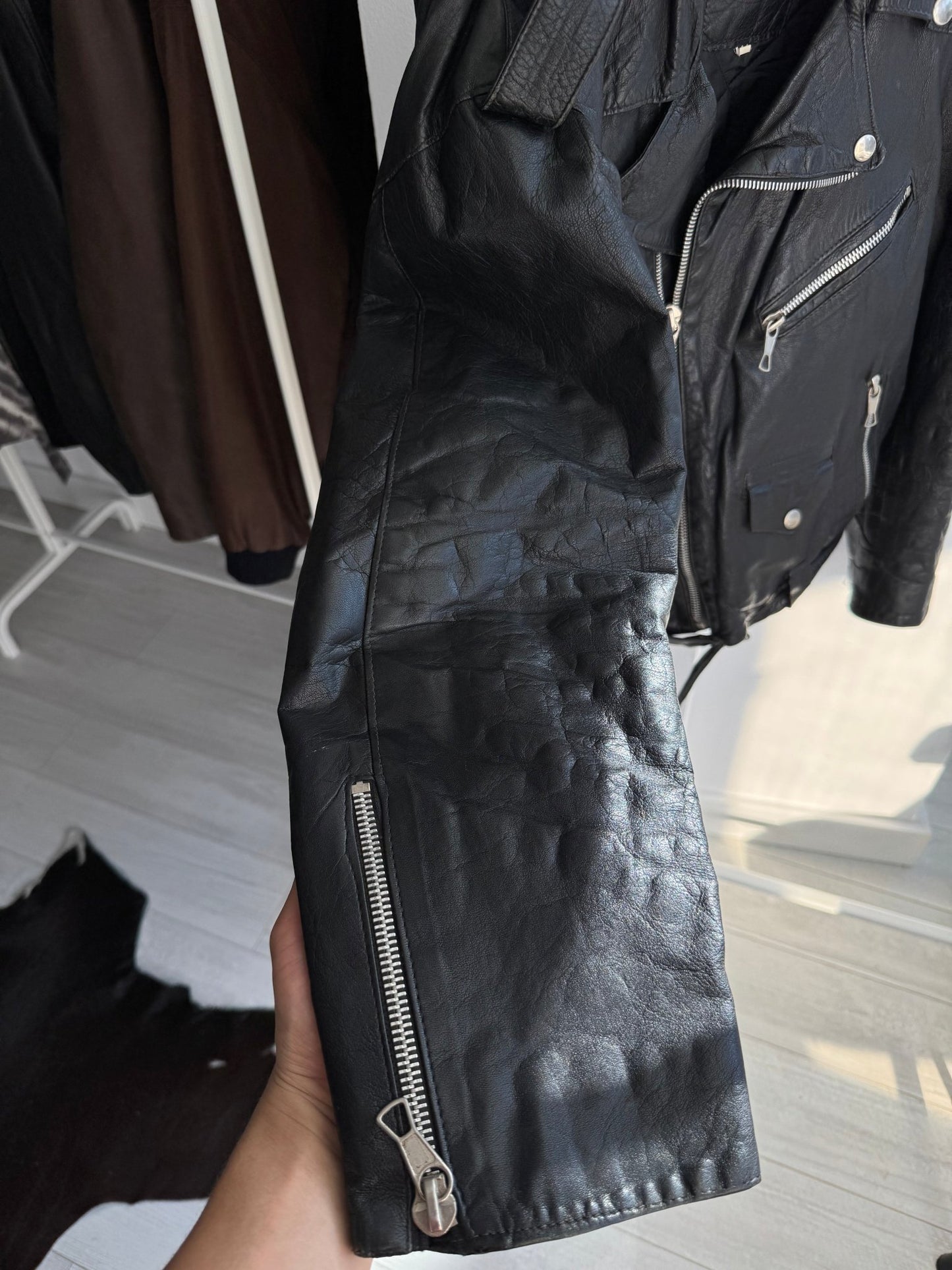 🏍️ Geacă Vintage Biker din Piele Neagră – L (Distressed Look) - anbracaminte
