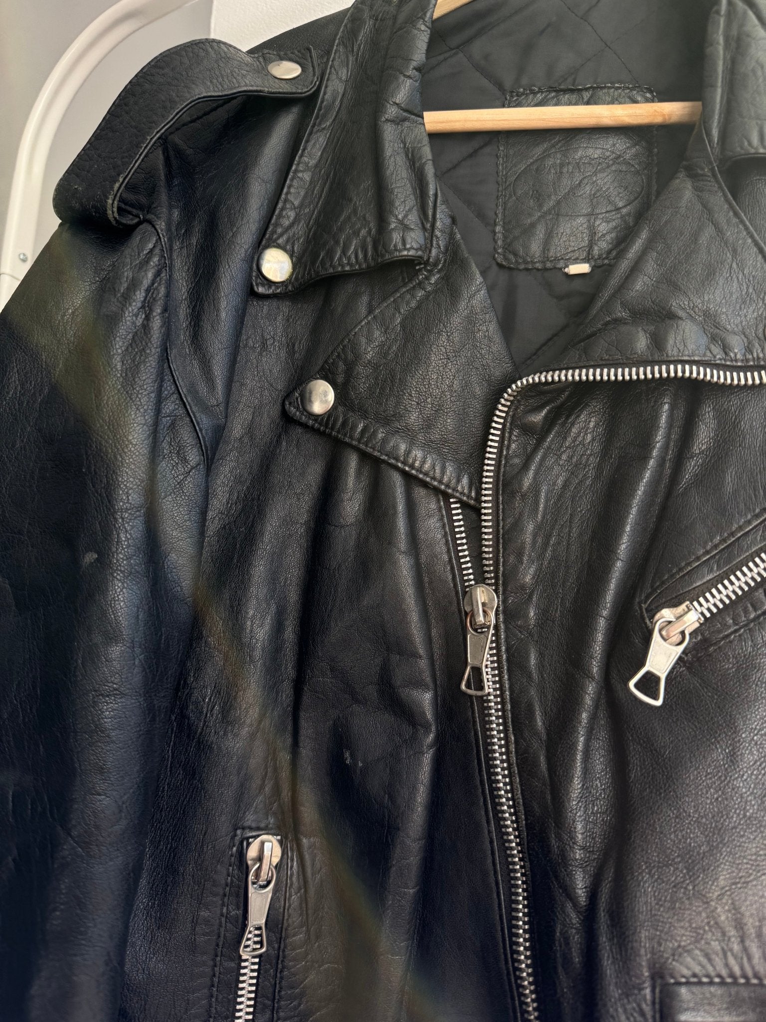 🏍️ Geacă Vintage Biker din Piele Neagră – L (Distressed Look) - anbracaminte