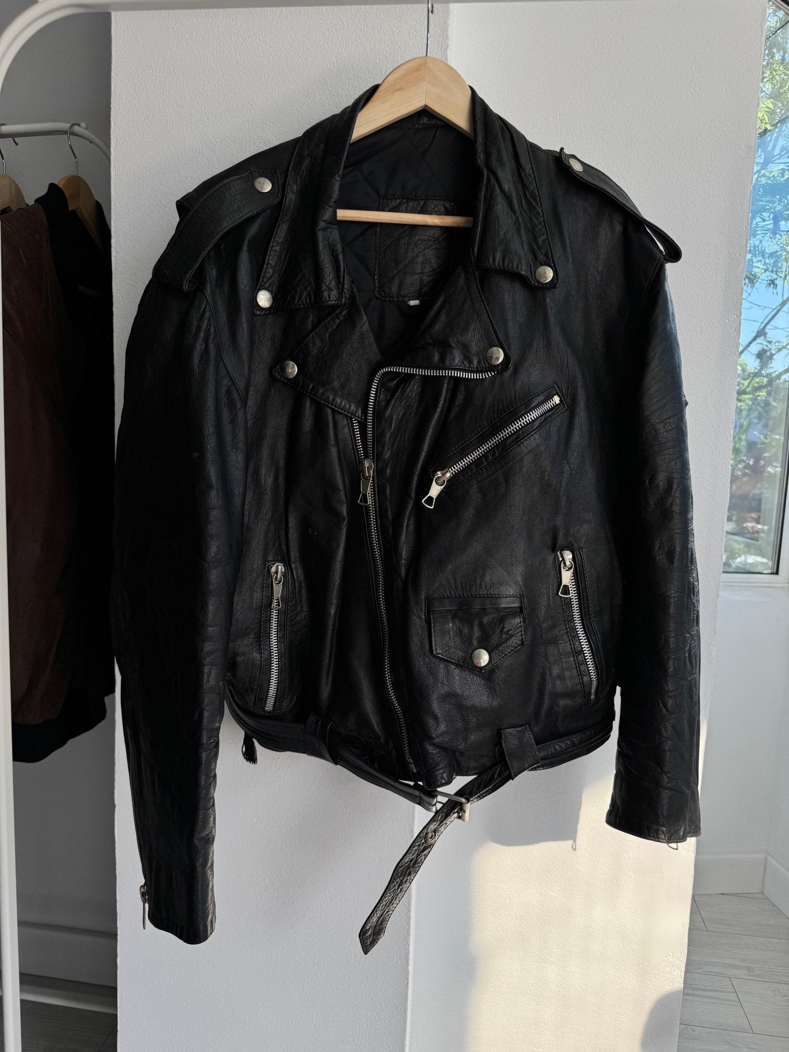 🏍️ Geacă Vintage Biker din Piele Neagră – L (Distressed Look) - anbracaminte
