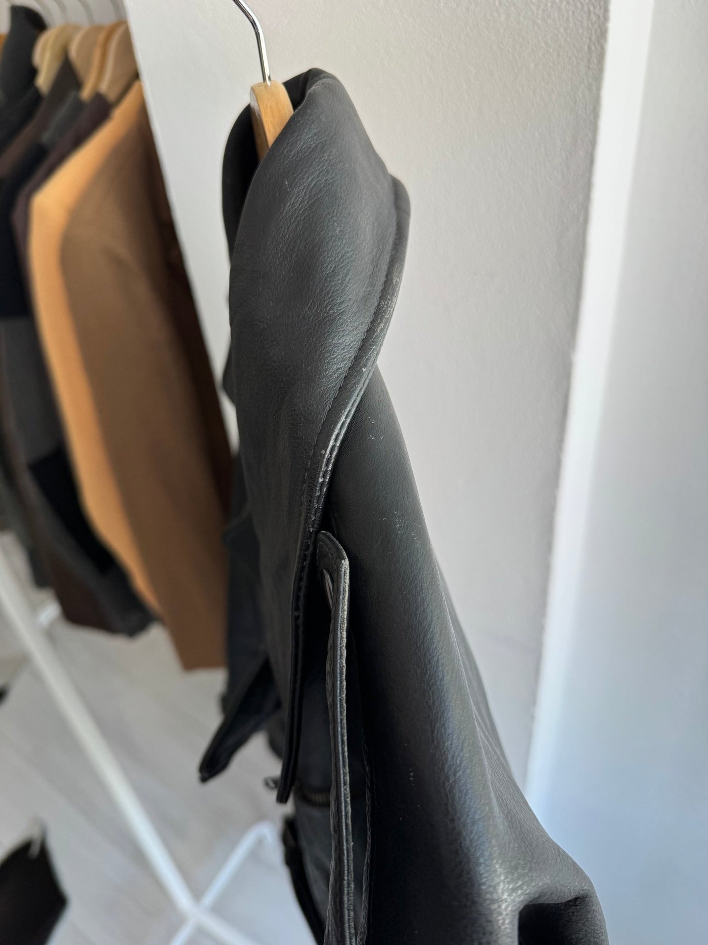 🏍️ Geacă Vintage Damă Biker din Piele Neagră – S (Oversized Fit) - anbracaminte