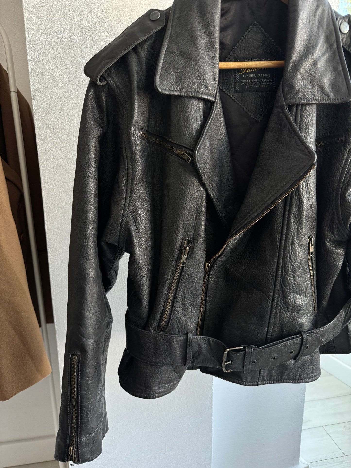 🏍️ Geacă Vintage Damă Biker din Piele Neagră – S (Oversized Fit) - anbracaminte